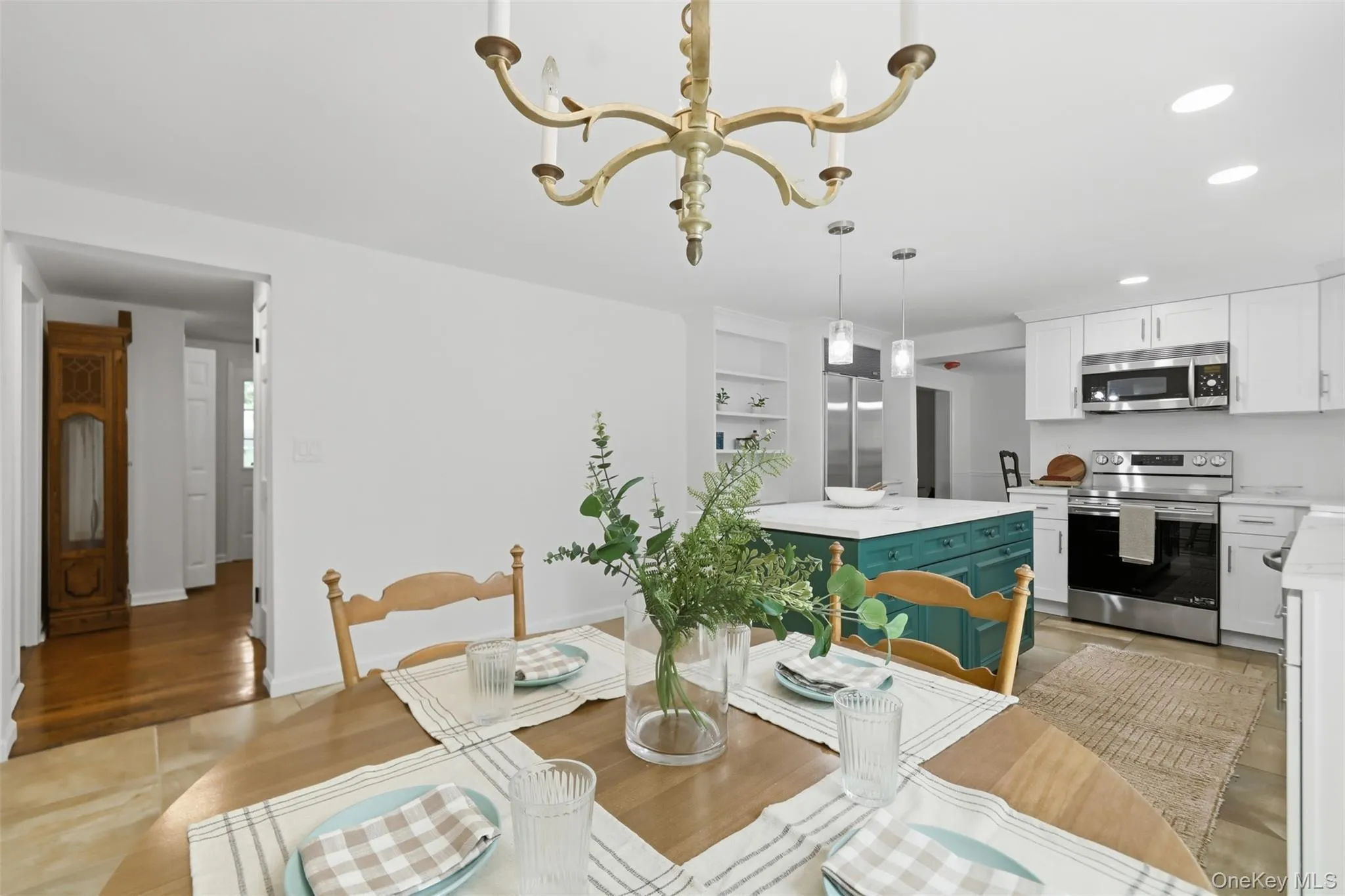 Beautiful eat in kitchen~ Beautiful eat in kitchen~