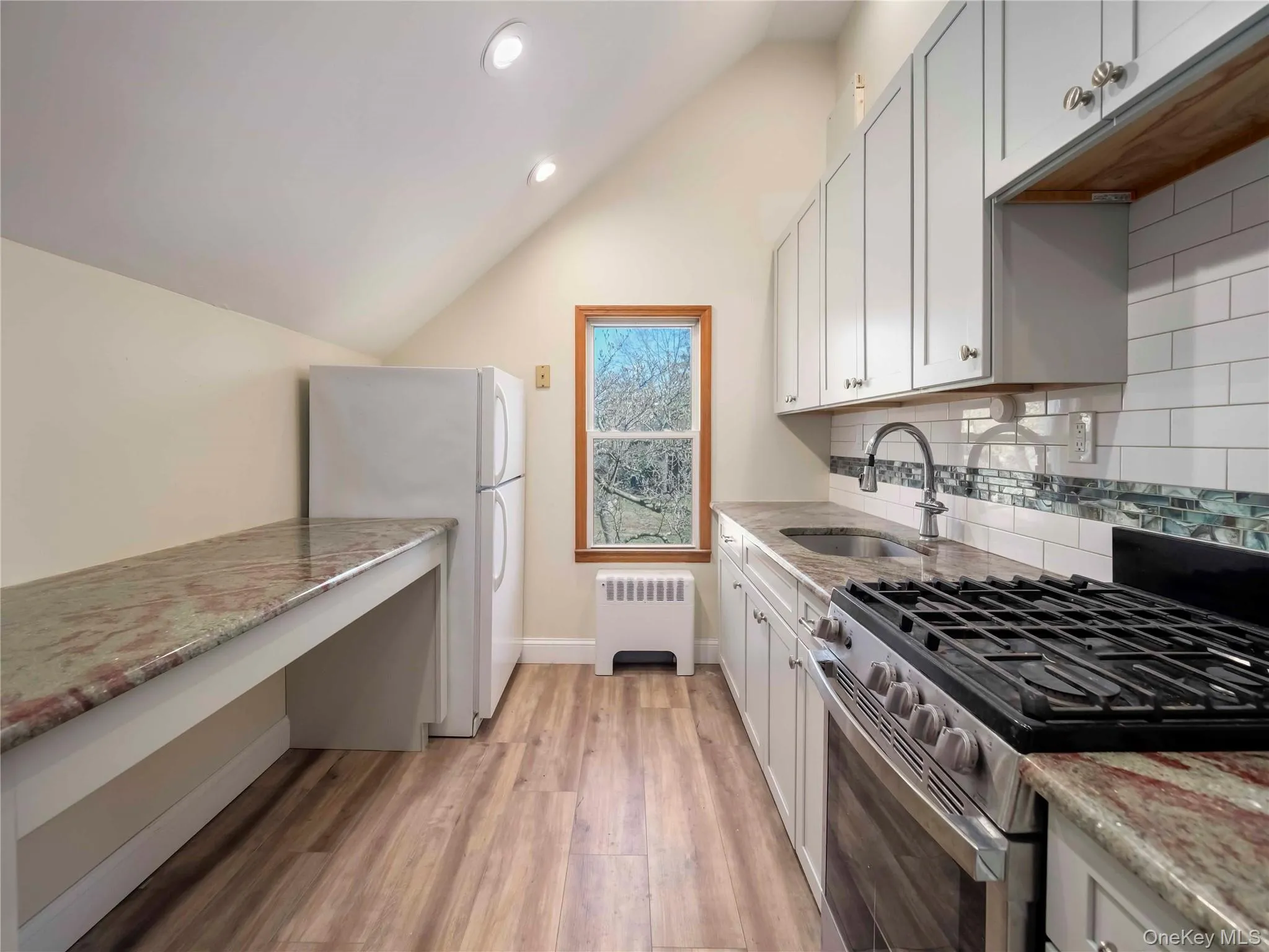 42 Park Avenue, Ramapo, NY, 1 Bedroom Bedrooms, 4 Rooms Rooms,1 BathroomBathrooms,Residential Lease,For Rent,Park,0,925673 42 Park Avenue, Ramapo, NY, 1 Bedroom Bedrooms, 4 Rooms Rooms,1 BathroomBathrooms,Residential Lease,For Rent,Park,0,925673