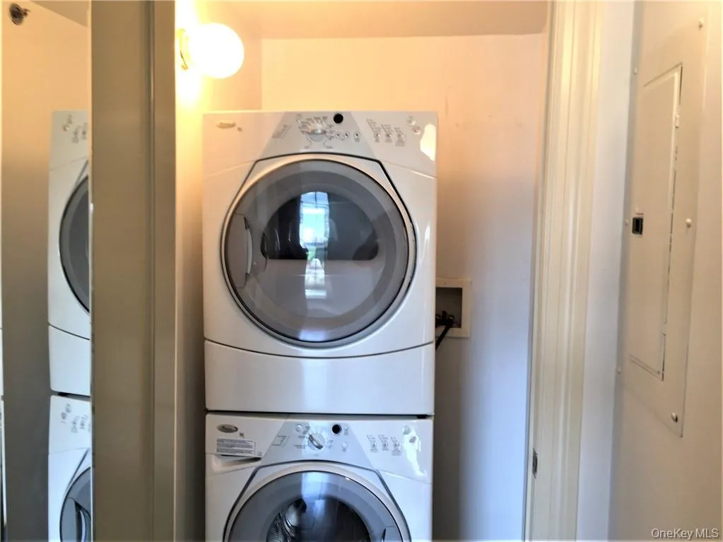 1 Astor Street, Greenburgh, NY, 1 Bedroom Bedrooms, 4 Rooms Rooms,1 BathroomBathrooms,Residential Lease,Idx,Astor,0,925692 1 Astor Street, Greenburgh, NY, 1 Bedroom Bedrooms, 4 Rooms Rooms,1 BathroomBathrooms,Residential Lease,Idx,Astor,0,925692