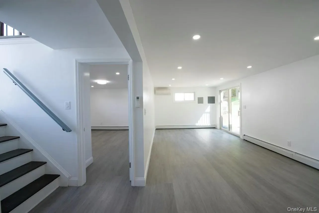 61 Beaumont Drive, Oyster Bay, NY, 4 Bedrooms Bedrooms, 8 Rooms Rooms,2 BathroomsBathrooms,Residential Lease,Idx,Beaumont,0,925703 61 Beaumont Drive, Oyster Bay, NY, 4 Bedrooms Bedrooms, 8 Rooms Rooms,2 BathroomsBathrooms,Residential Lease,Idx,Beaumont,0,925703