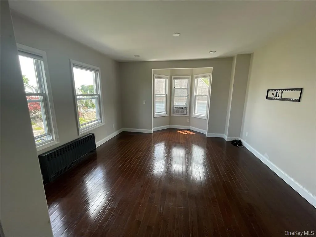 33 Park Avenue, New Rochelle, NY, 3 Bedrooms Bedrooms, 5 Rooms Rooms,1 BathroomBathrooms,Residential Lease,Idx,Park,0,925708 33 Park Avenue, New Rochelle, NY, 3 Bedrooms Bedrooms, 5 Rooms Rooms,1 BathroomBathrooms,Residential Lease,Idx,Park,0,925708