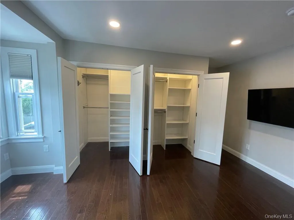 33 Park Avenue, New Rochelle, NY, 3 Bedrooms Bedrooms, 5 Rooms Rooms,1 BathroomBathrooms,Residential Lease,Idx,Park,0,925708 33 Park Avenue, New Rochelle, NY, 3 Bedrooms Bedrooms, 5 Rooms Rooms,1 BathroomBathrooms,Residential Lease,Idx,Park,0,925708