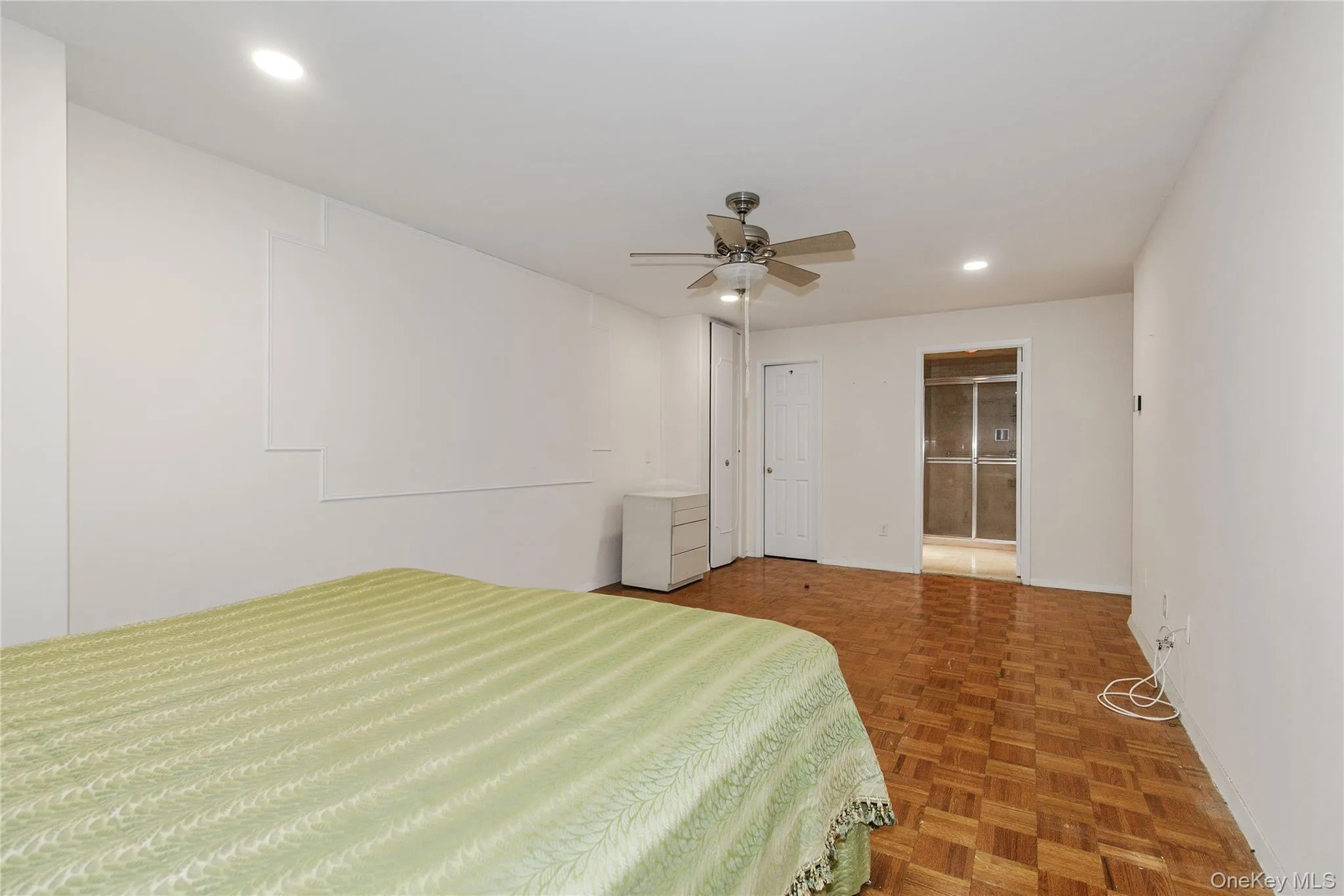 12 BOND Street, North Hempstead, NY, 2 Bedrooms Bedrooms, 5 Rooms Rooms,2 BathroomsBathrooms,Residential Lease,Idx,BOND,0,925774 12 BOND Street, North Hempstead, NY, 2 Bedrooms Bedrooms, 5 Rooms Rooms,2 BathroomsBathrooms,Residential Lease,Idx,BOND,0,925774