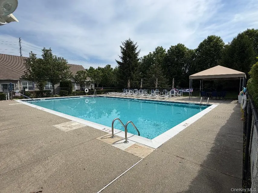 48 Avery Lane, Brookhaven, NY, 2 Bedrooms Bedrooms, 6 Rooms Rooms,2 BathroomsBathrooms,Residential,For Rent,Avery,0,925827 48 Avery Lane, Brookhaven, NY, 2 Bedrooms Bedrooms, 6 Rooms Rooms,2 BathroomsBathrooms,Residential,For Rent,Avery,0,925827