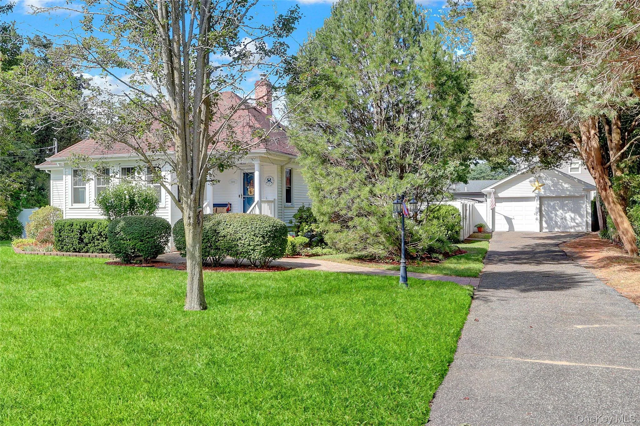 1606 Grundy Avenue, Islip, NY, 3 Bedrooms Bedrooms, 6 Rooms Rooms,2 BathroomsBathrooms,Residential,For Rent,Grundy,0,925942 1606 Grundy Avenue, Islip, NY, 3 Bedrooms Bedrooms, 6 Rooms Rooms,2 BathroomsBathrooms,Residential,For Rent,Grundy,0,925942