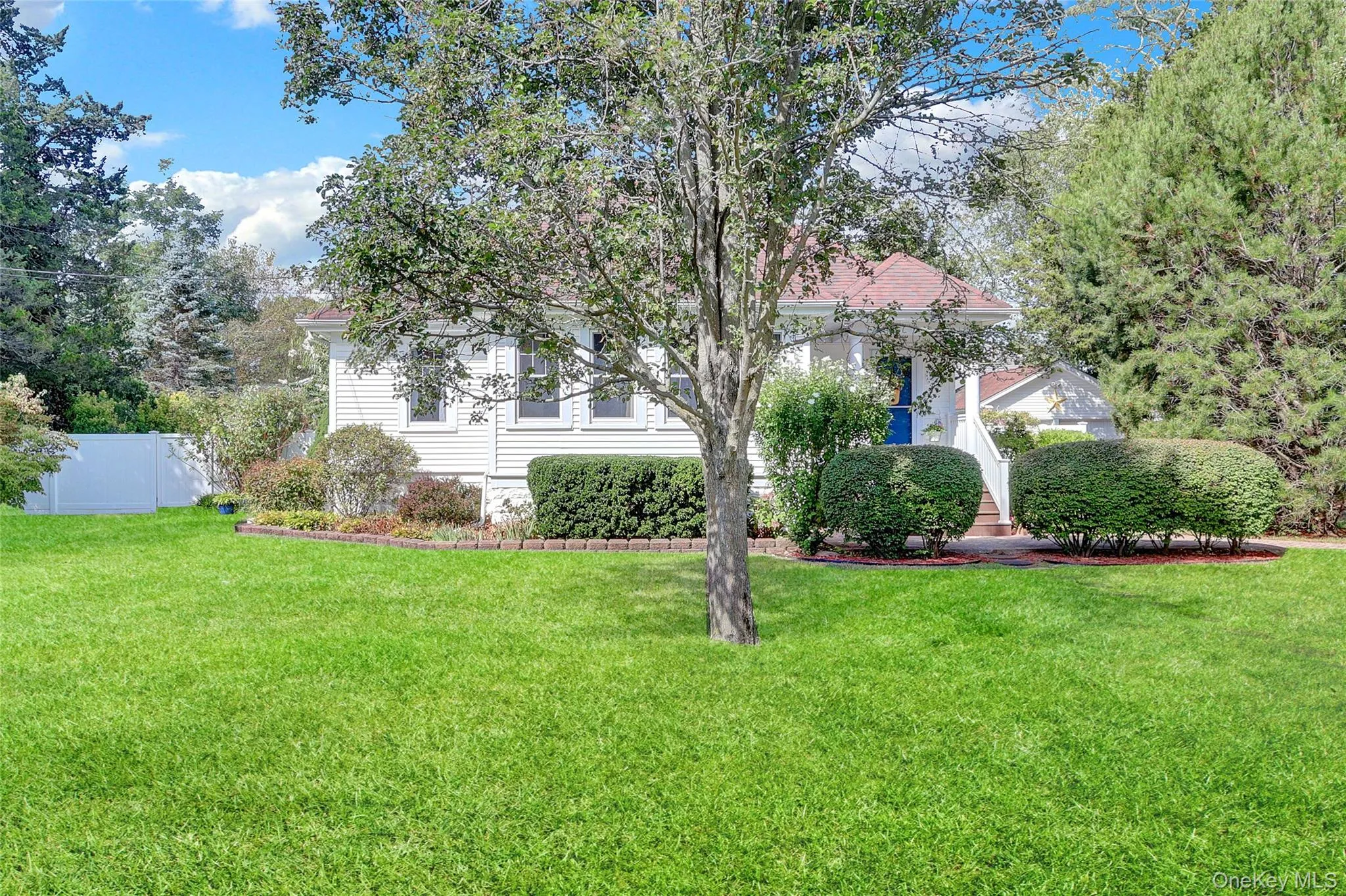 1606 Grundy Avenue, Islip, NY, 3 Bedrooms Bedrooms, 6 Rooms Rooms,2 BathroomsBathrooms,Residential,For Rent,Grundy,0,925942 1606 Grundy Avenue, Islip, NY, 3 Bedrooms Bedrooms, 6 Rooms Rooms,2 BathroomsBathrooms,Residential,For Rent,Grundy,0,925942