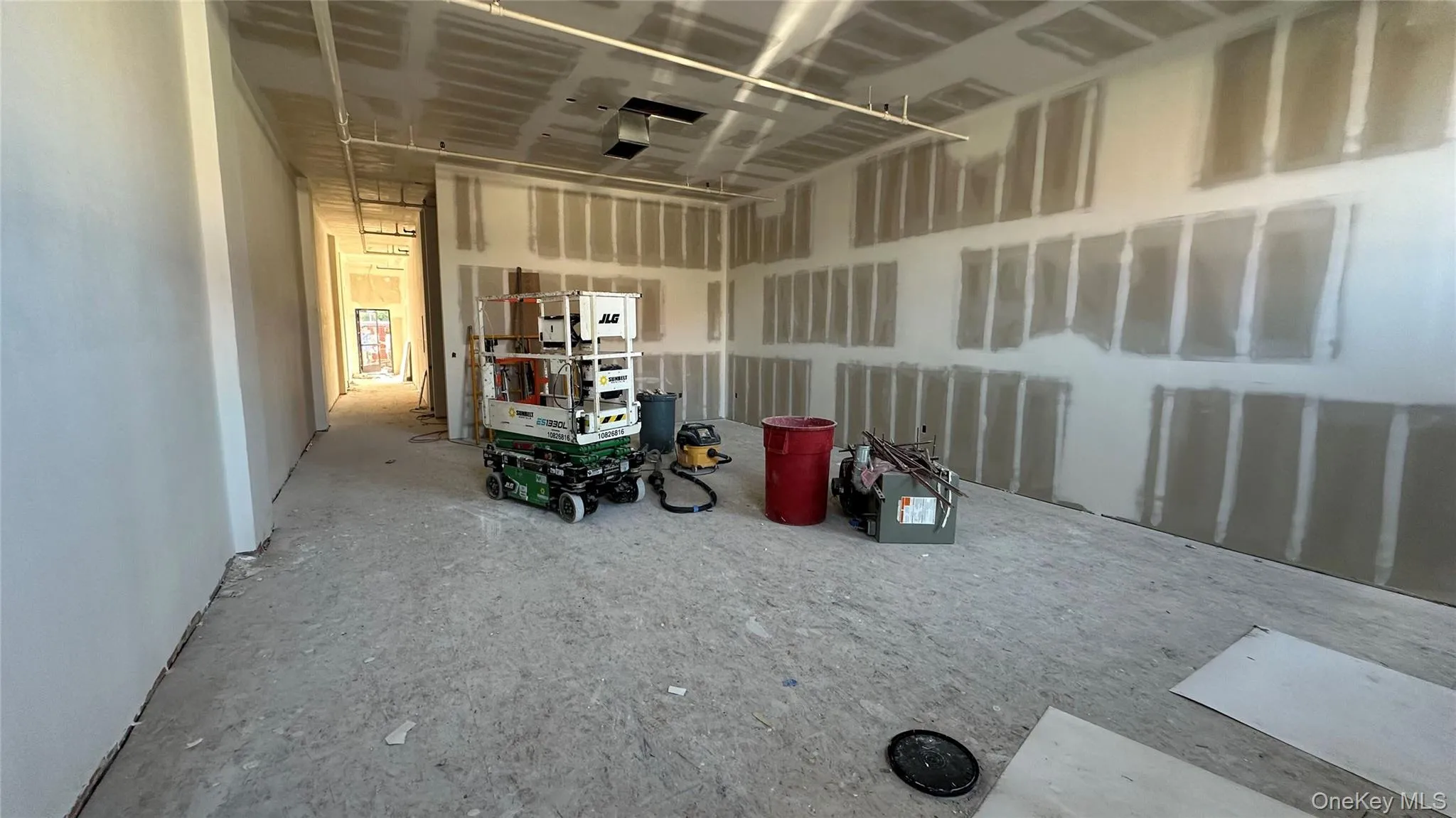 Miscellaneous room with a garage Miscellaneous room with a garage