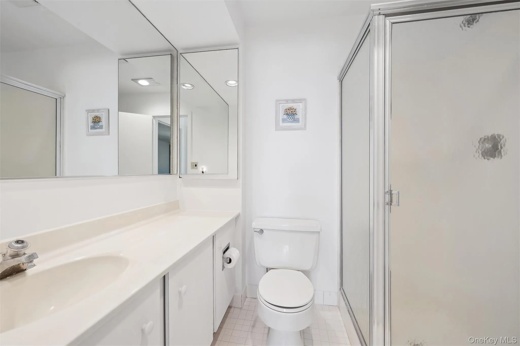 Guest Bathroom Guest Bathroom