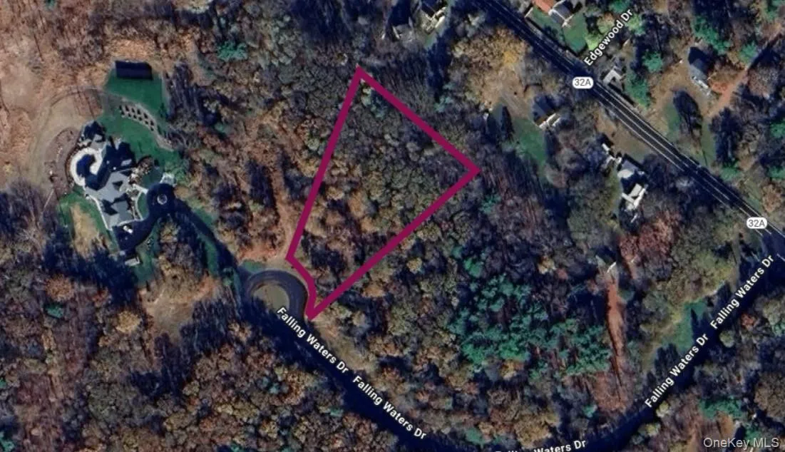 Aerial overview of property's location featuring property boundaries highlighted Aerial overview of property's location featuring property boundaries highlighted