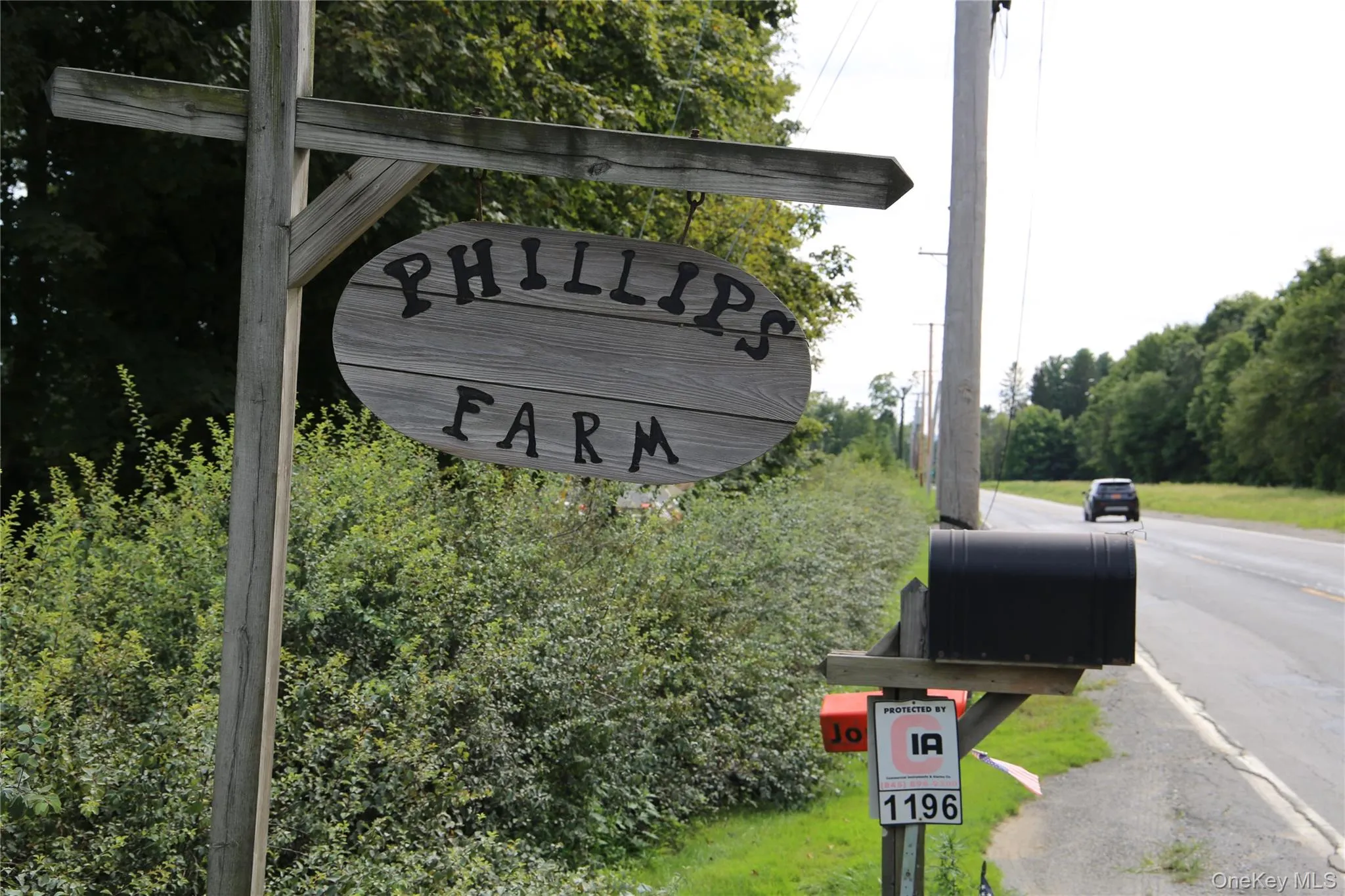View of community / neighborhood sign View of community / neighborhood sign