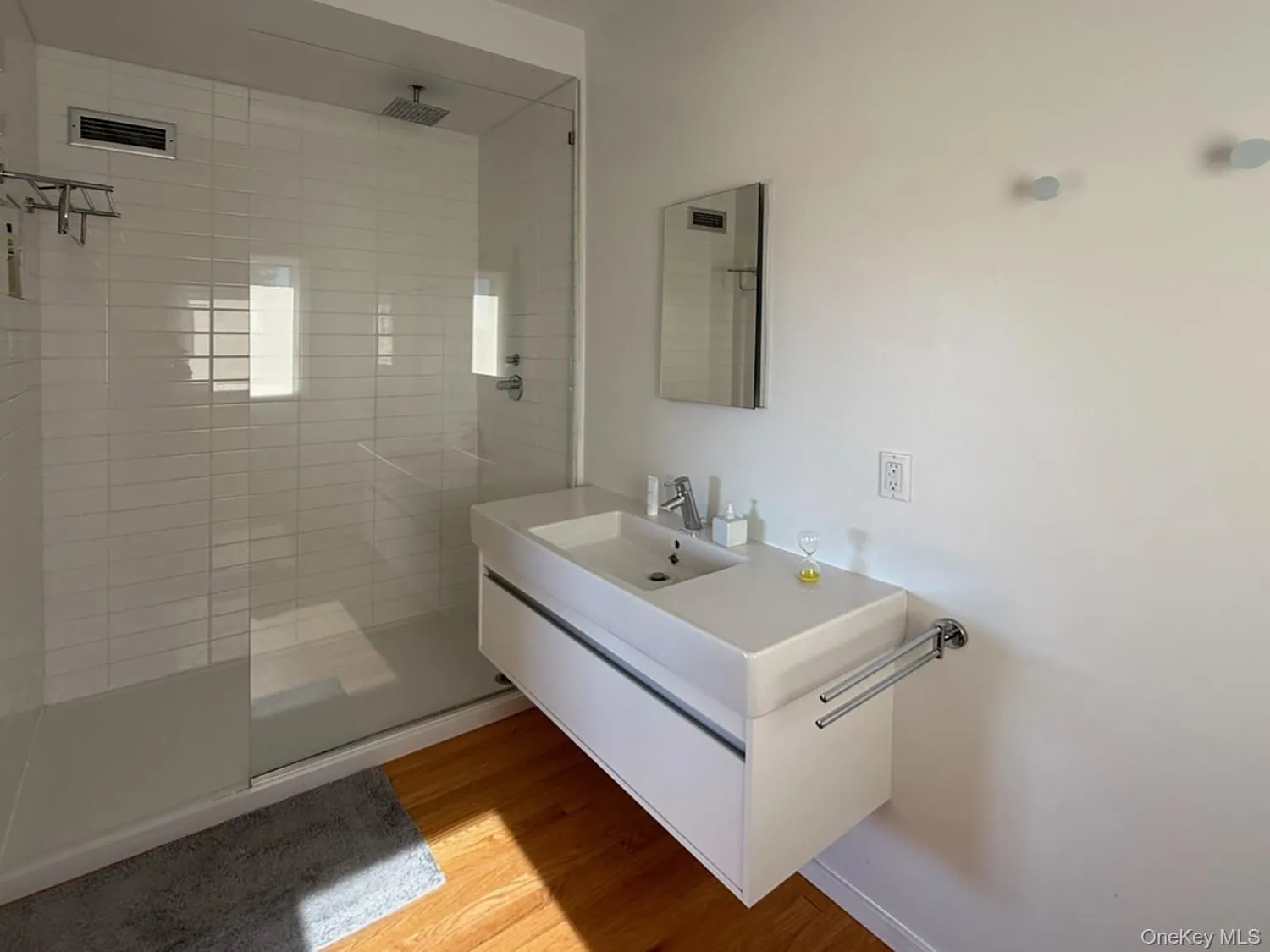 Ensuite for primary bedroom Ensuite for primary bedroom