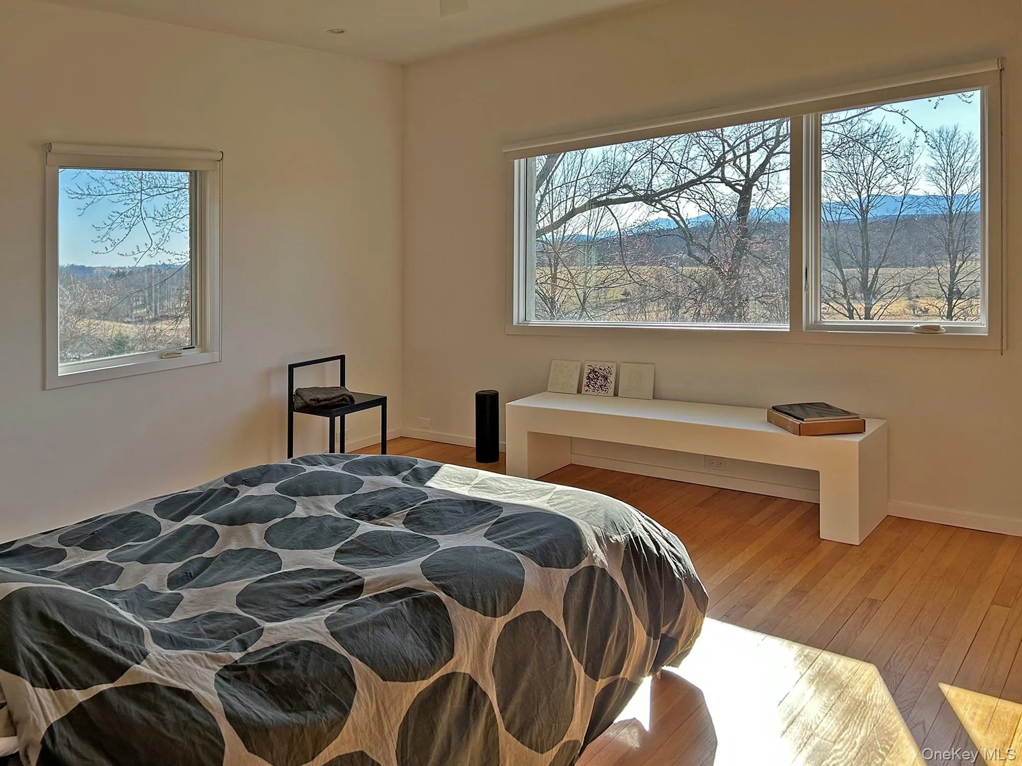 Primary bedroom also enjoys mountain views Primary bedroom also enjoys mountain views