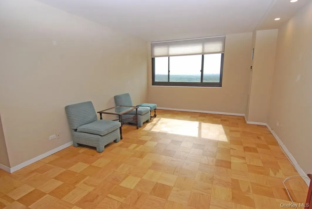 Unfurnished room featuring baseboards and recessed lighting Unfurnished room featuring baseboards and recessed lighting