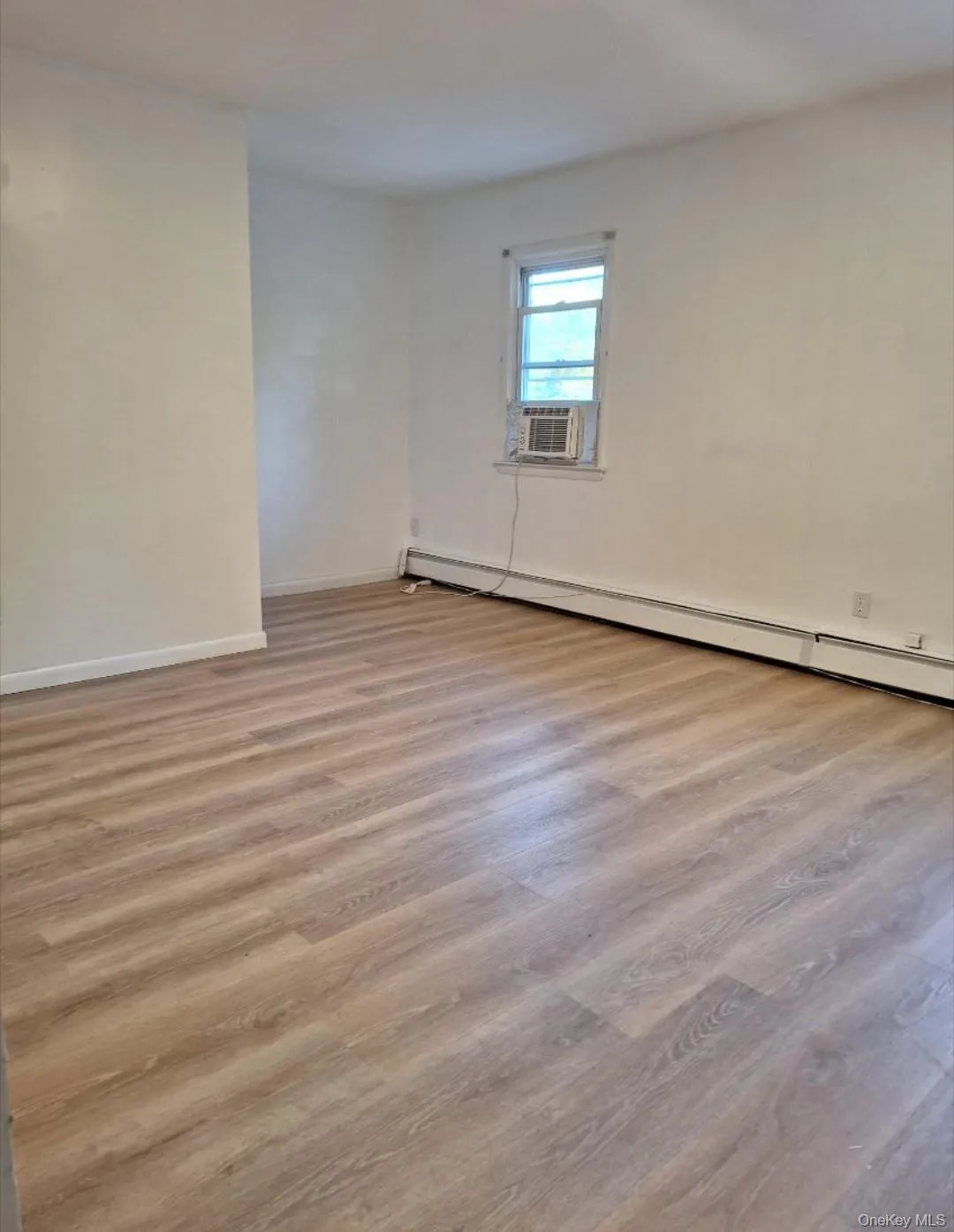 652 Route 211, Middletown, NY, 3 Bedrooms Bedrooms, 7 Rooms Rooms,1 BathroomBathrooms,Residential Lease,Idx,Route 211,0,926241 652 Route 211, Middletown, NY, 3 Bedrooms Bedrooms, 7 Rooms Rooms,1 BathroomBathrooms,Residential Lease,Idx,Route 211,0,926241