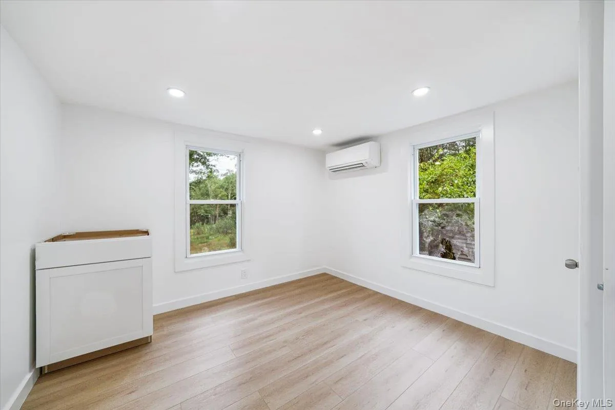 Another room for den or office Another room for den or office