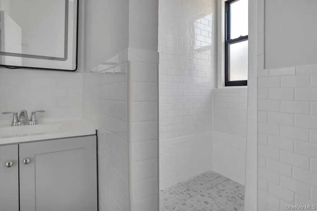 107 Forest Avenue, Hempstead, NY, 2 Bedrooms Bedrooms, 5 Rooms Rooms,1 BathroomBathrooms,Residential Lease,Idx,Forest,0,926368 107 Forest Avenue, Hempstead, NY, 2 Bedrooms Bedrooms, 5 Rooms Rooms,1 BathroomBathrooms,Residential Lease,Idx,Forest,0,926368