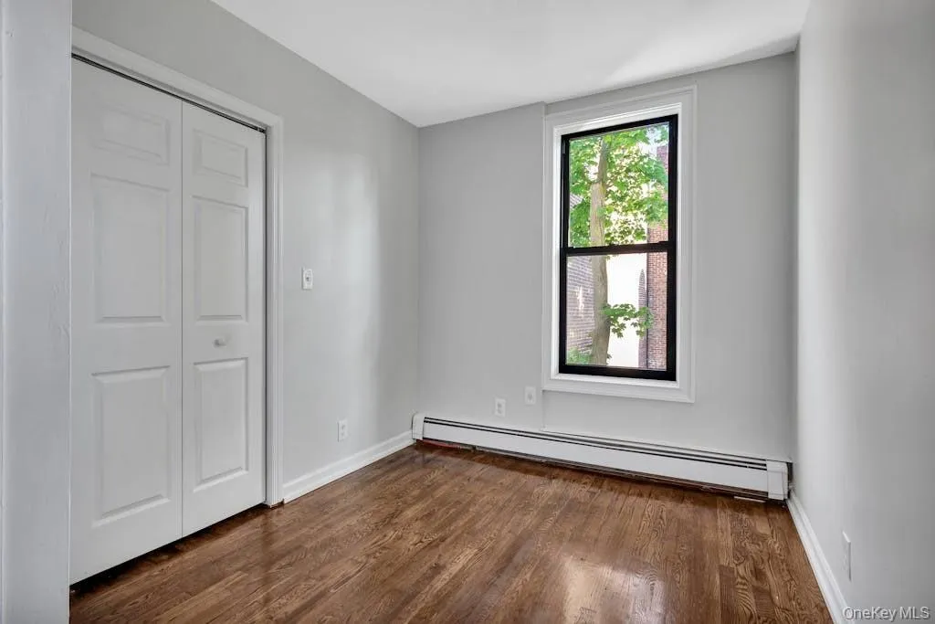 107 Forest Avenue, Hempstead, NY, 2 Bedrooms Bedrooms, 5 Rooms Rooms,1 BathroomBathrooms,Residential Lease,Idx,Forest,0,926368 107 Forest Avenue, Hempstead, NY, 2 Bedrooms Bedrooms, 5 Rooms Rooms,1 BathroomBathrooms,Residential Lease,Idx,Forest,0,926368