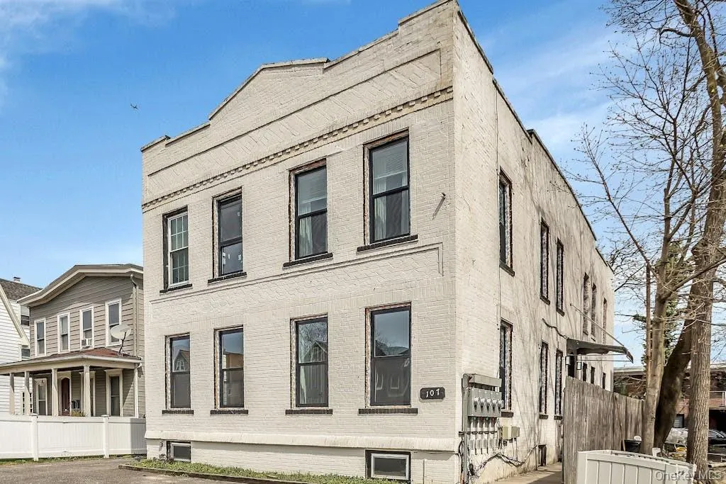 107 Forest Avenue, Hempstead, NY, 2 Bedrooms Bedrooms, 5 Rooms Rooms,1 BathroomBathrooms,Residential Lease,Idx,Forest,0,926368 107 Forest Avenue, Hempstead, NY, 2 Bedrooms Bedrooms, 5 Rooms Rooms,1 BathroomBathrooms,Residential Lease,Idx,Forest,0,926368