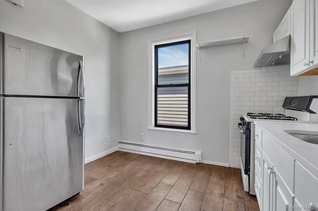 107 Forest Avenue, Hempstead, NY, 2 Bedrooms Bedrooms, 5 Rooms Rooms,1 BathroomBathrooms,Residential Lease,Idx,Forest,0,926368 107 Forest Avenue, Hempstead, NY, 2 Bedrooms Bedrooms, 5 Rooms Rooms,1 BathroomBathrooms,Residential Lease,Idx,Forest,0,926368