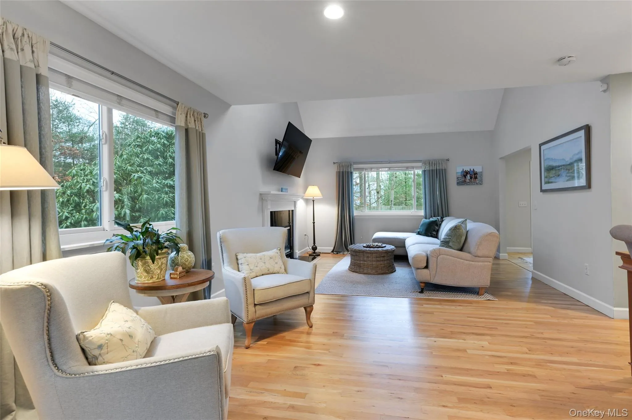 9 North Quarter Road, Southampton, NY, 3 Bedrooms Bedrooms, 6 Rooms Rooms,2 BathroomsBathrooms,Residential Lease,Idx,North Quarter,0,926403 9 North Quarter Road, Southampton, NY, 3 Bedrooms Bedrooms, 6 Rooms Rooms,2 BathroomsBathrooms,Residential Lease,Idx,North Quarter,0,926403