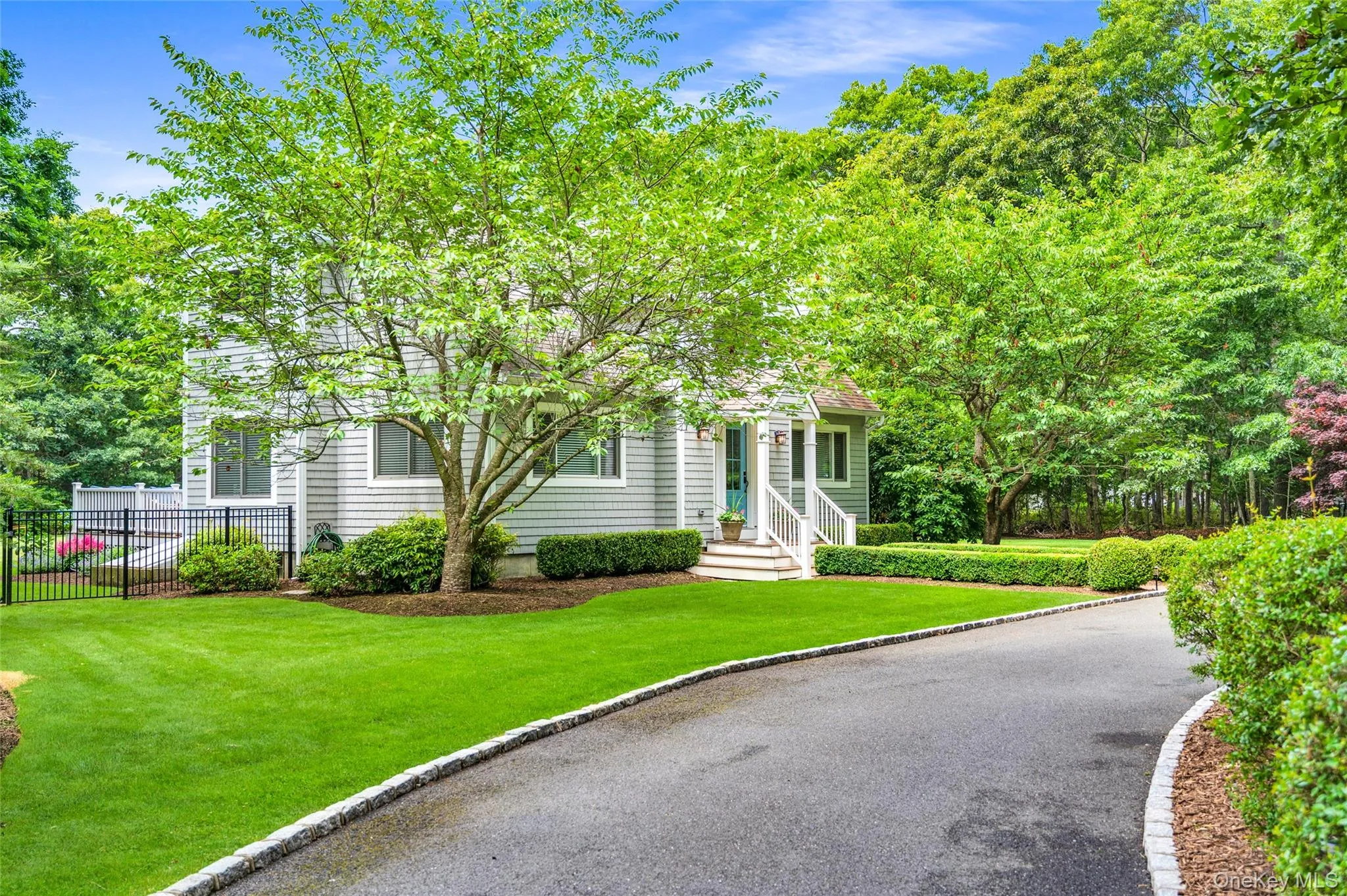 9 North Quarter Road, Southampton, NY, 3 Bedrooms Bedrooms, 6 Rooms Rooms,2 BathroomsBathrooms,Residential Lease,Idx,North Quarter,0,926403 9 North Quarter Road, Southampton, NY, 3 Bedrooms Bedrooms, 6 Rooms Rooms,2 BathroomsBathrooms,Residential Lease,Idx,North Quarter,0,926403