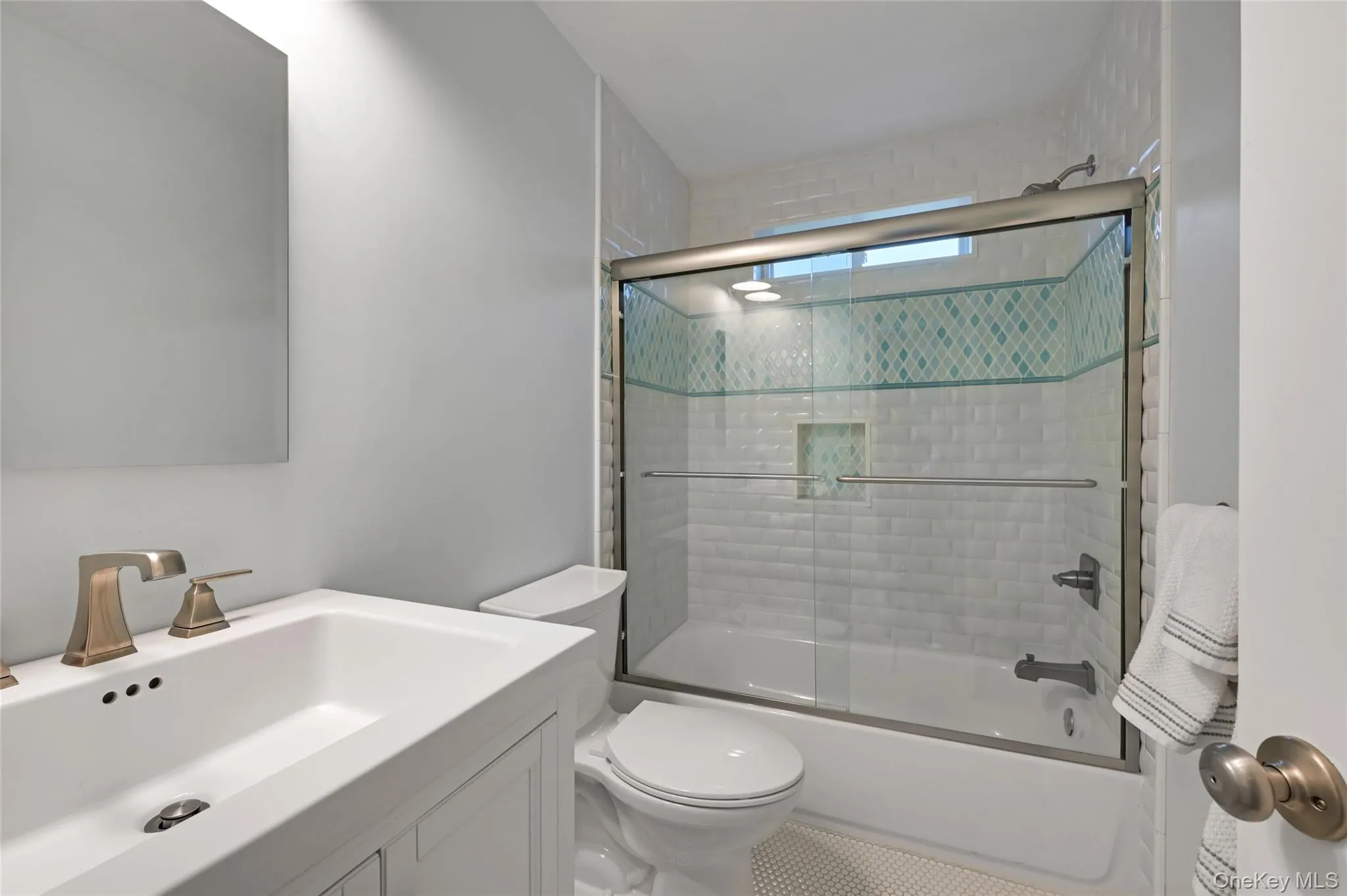 9 North Quarter Road, Southampton, NY, 3 Bedrooms Bedrooms, 6 Rooms Rooms,2 BathroomsBathrooms,Residential Lease,Idx,North Quarter,0,926403 9 North Quarter Road, Southampton, NY, 3 Bedrooms Bedrooms, 6 Rooms Rooms,2 BathroomsBathrooms,Residential Lease,Idx,North Quarter,0,926403