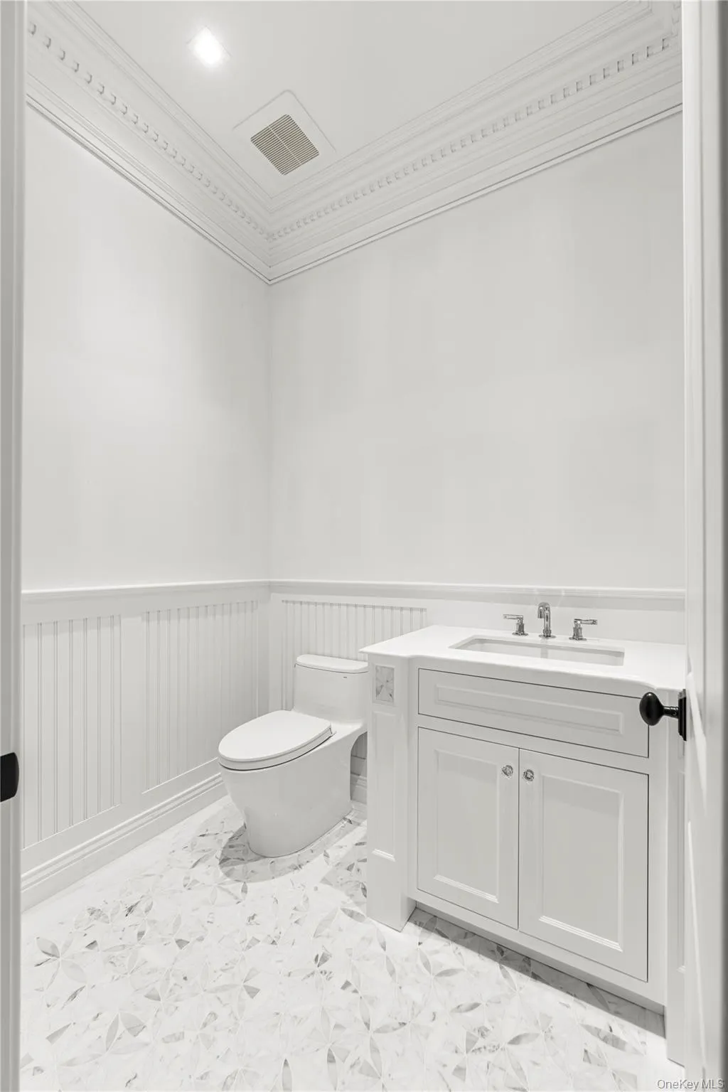5 Michaels Way, Southampton, NY, 7 Bedrooms Bedrooms, 16 Rooms Rooms,10 BathroomsBathrooms,Residential,For Rent,Michaels,0,KEY926441 5 Michaels Way, Southampton, NY, 7 Bedrooms Bedrooms, 16 Rooms Rooms,10 BathroomsBathrooms,Residential,For Rent,Michaels,0,KEY926441