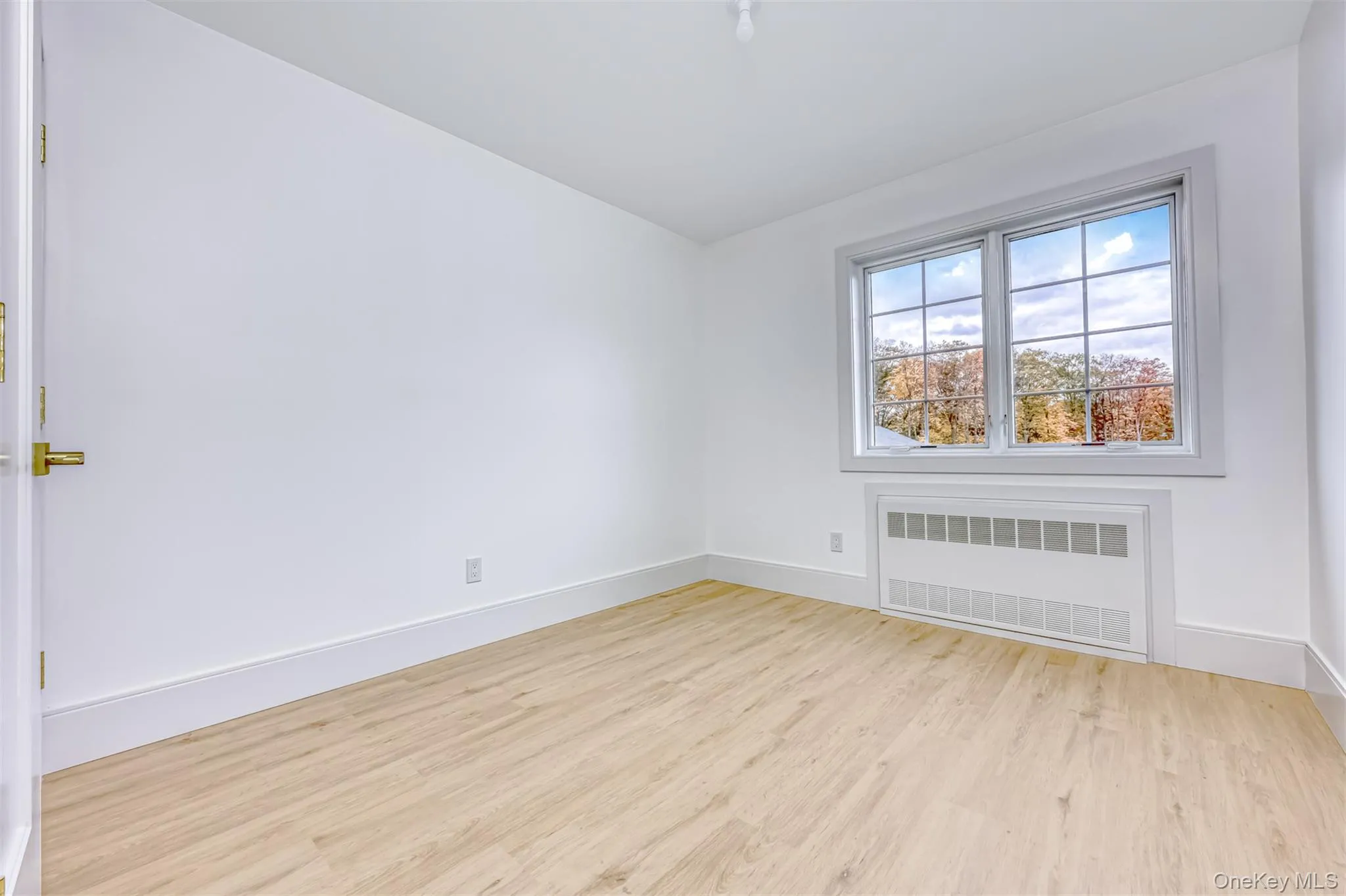 16 Silverwood Circle, Ramapo, NY, 2 Bedrooms Bedrooms, 10 Rooms Rooms,2 BathroomsBathrooms,Residential,For Rent,Silverwood,0,926445 16 Silverwood Circle, Ramapo, NY, 2 Bedrooms Bedrooms, 10 Rooms Rooms,2 BathroomsBathrooms,Residential,For Rent,Silverwood,0,926445