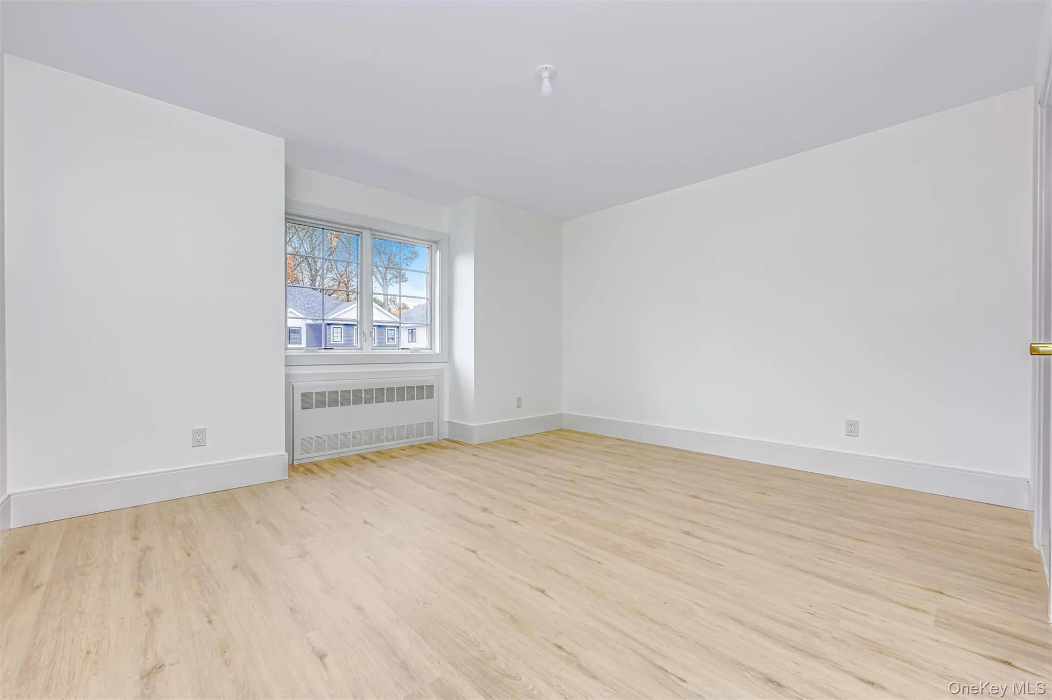 16 Silverwood Circle, Ramapo, NY, 2 Bedrooms Bedrooms, 10 Rooms Rooms,2 BathroomsBathrooms,Residential,For Rent,Silverwood,0,926445 16 Silverwood Circle, Ramapo, NY, 2 Bedrooms Bedrooms, 10 Rooms Rooms,2 BathroomsBathrooms,Residential,For Rent,Silverwood,0,926445