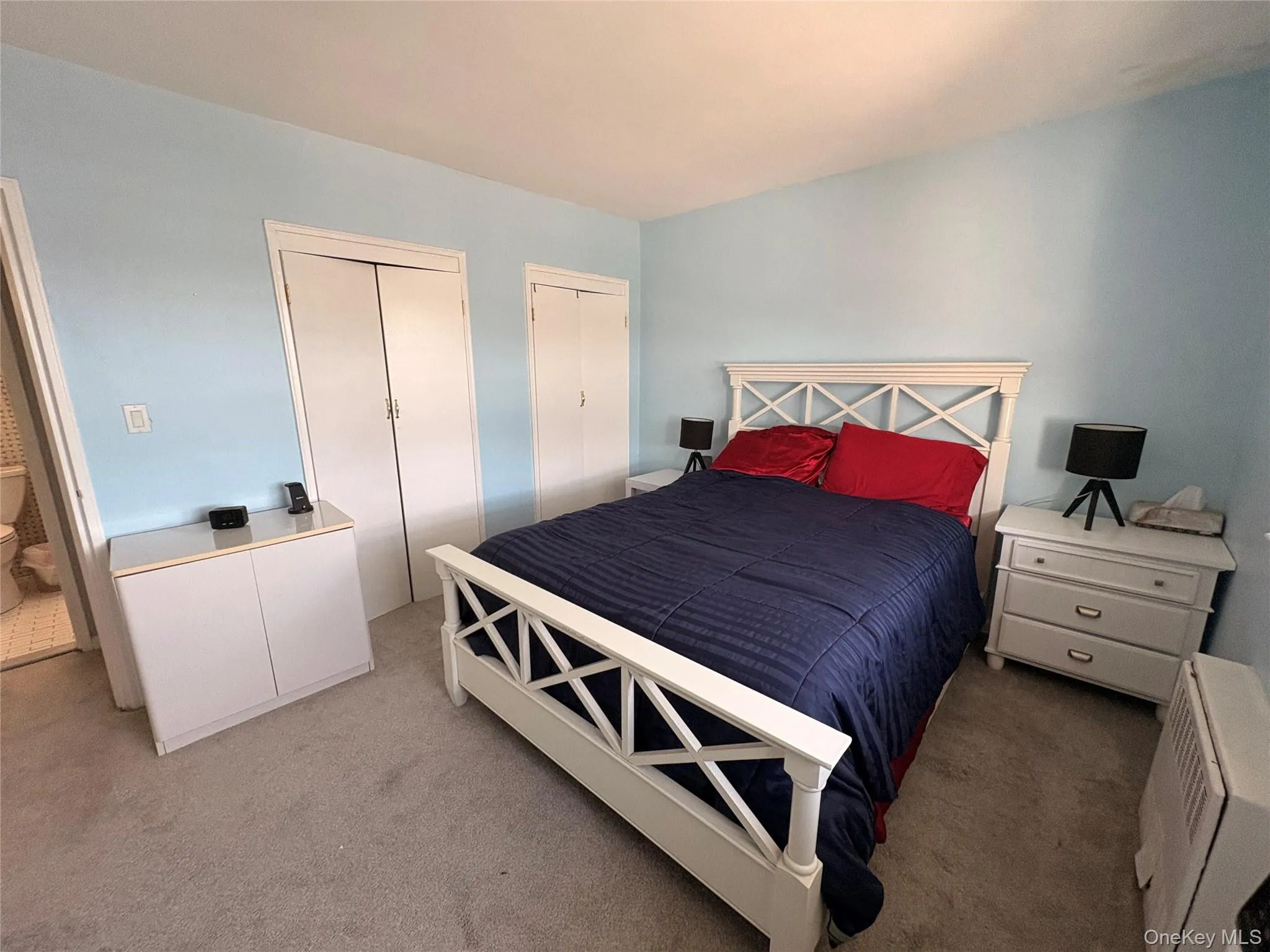 Large Bedroom with Great Closets Large Bedroom with Great Closets