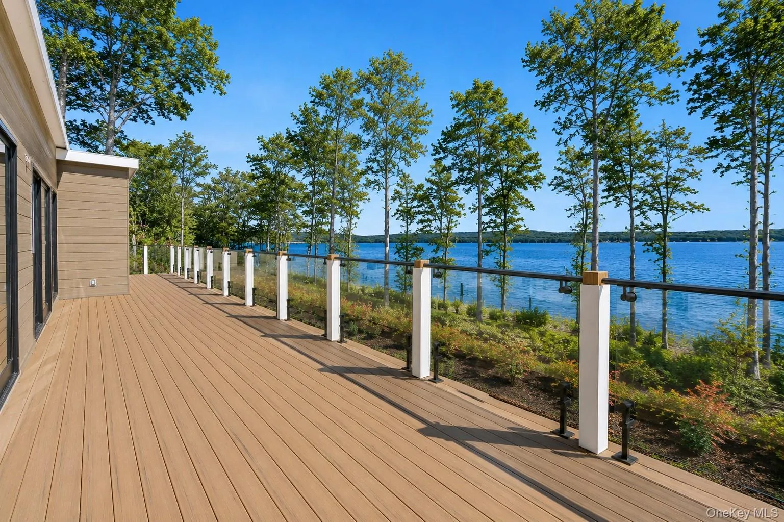 35 Springwood Way, East Hampton, New York 11937