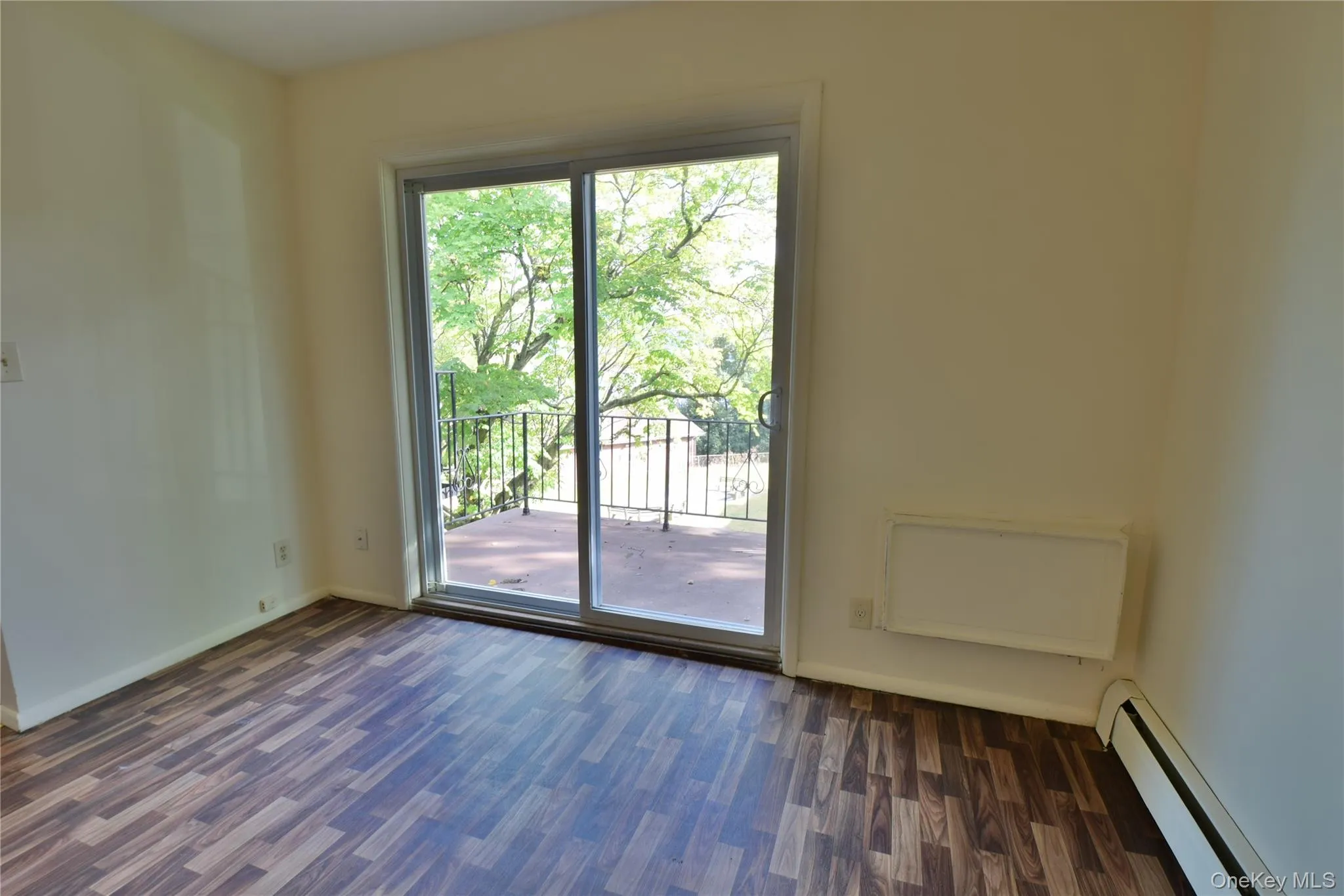 51 Leroy Place, Newburgh (city), NY, 1 Bedroom Bedrooms, 5 Rooms Rooms,1 BathroomBathrooms,Residential Lease,Idx,Leroy,0,926699 51 Leroy Place, Newburgh (city), NY, 1 Bedroom Bedrooms, 5 Rooms Rooms,1 BathroomBathrooms,Residential Lease,Idx,Leroy,0,926699