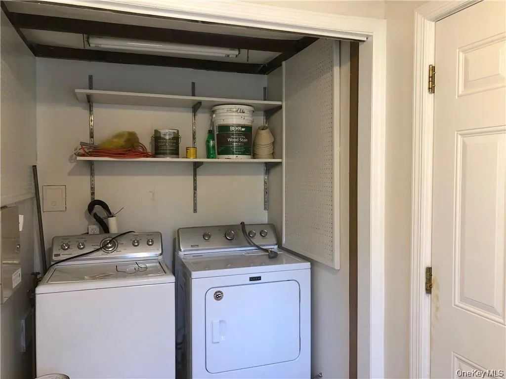 Laundry room with independent washer and dryer Laundry room with independent washer and dryer