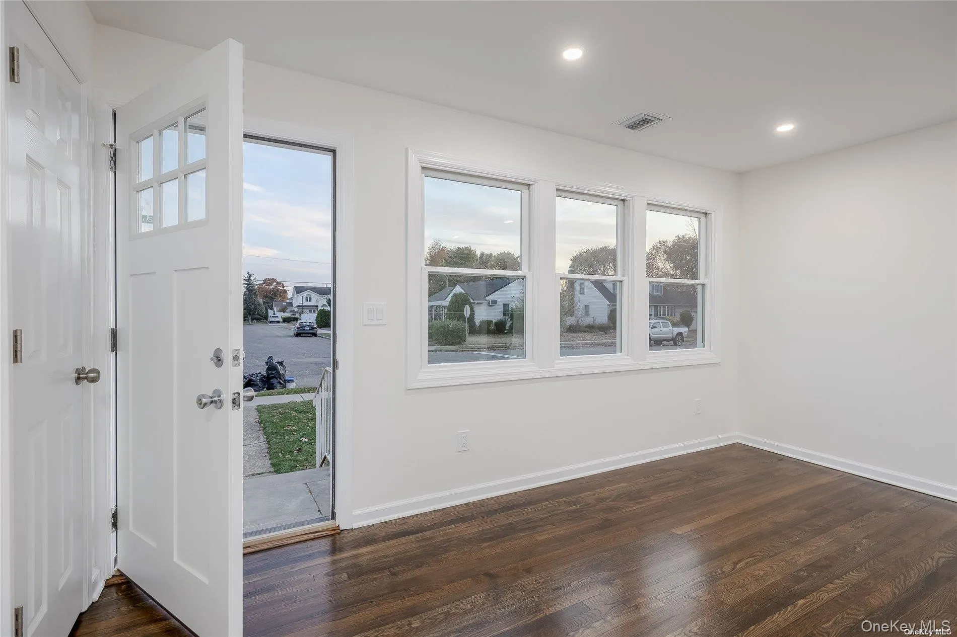 24 Woodbine Drive, Oyster Bay, NY, 3 Bedrooms Bedrooms, 6 Rooms Rooms,2 BathroomsBathrooms,Residential Lease,Idx,Woodbine,0,926815 24 Woodbine Drive, Oyster Bay, NY, 3 Bedrooms Bedrooms, 6 Rooms Rooms,2 BathroomsBathrooms,Residential Lease,Idx,Woodbine,0,926815