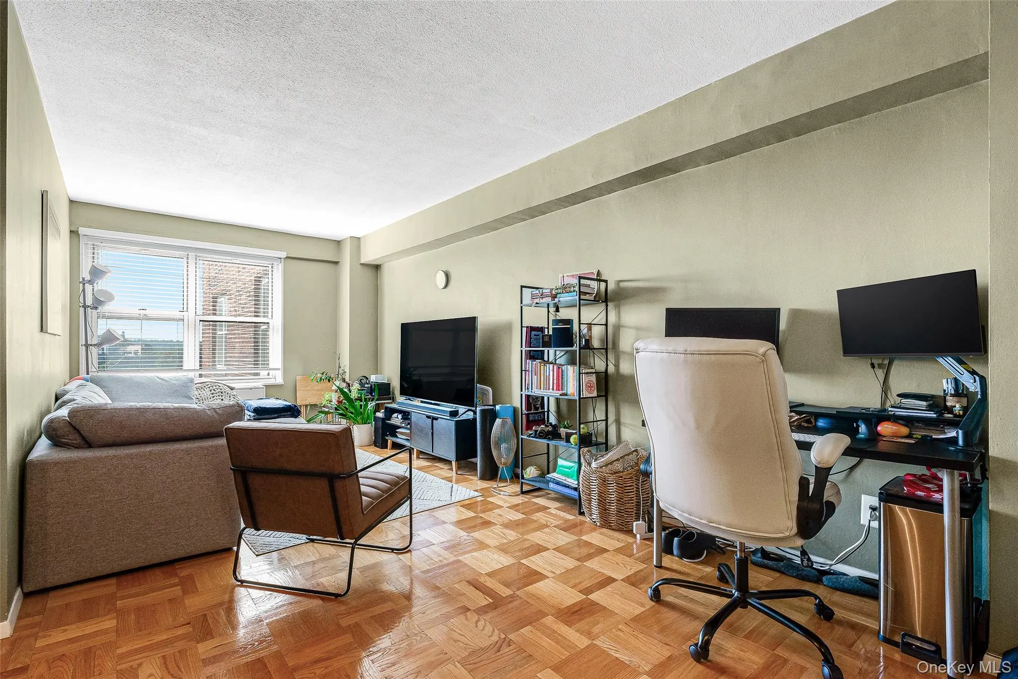 107-40 Queens Boulevard, New York, NY, 1 Bedroom Bedrooms, 4 Rooms Rooms,1 BathroomBathrooms,Residential Lease,Idx,Queens,0,926843 107-40 Queens Boulevard, New York, NY, 1 Bedroom Bedrooms, 4 Rooms Rooms,1 BathroomBathrooms,Residential Lease,Idx,Queens,0,926843