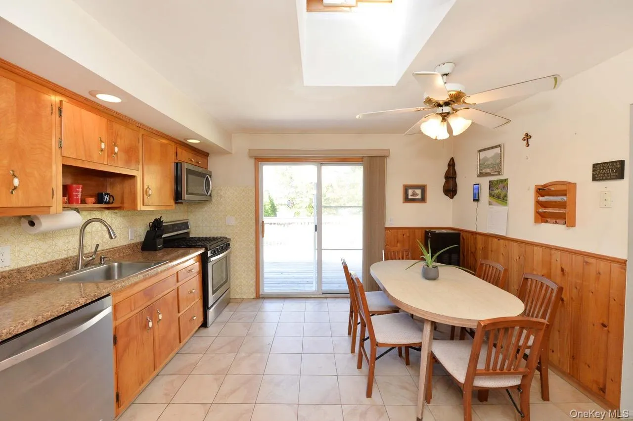 13 Park Terrace, Clarkstown, NY, 4 Bedrooms Bedrooms, 8 Rooms Rooms,2 BathroomsBathrooms,Residential Lease,Idx,Park,0,926912 13 Park Terrace, Clarkstown, NY, 4 Bedrooms Bedrooms, 8 Rooms Rooms,2 BathroomsBathrooms,Residential Lease,Idx,Park,0,926912