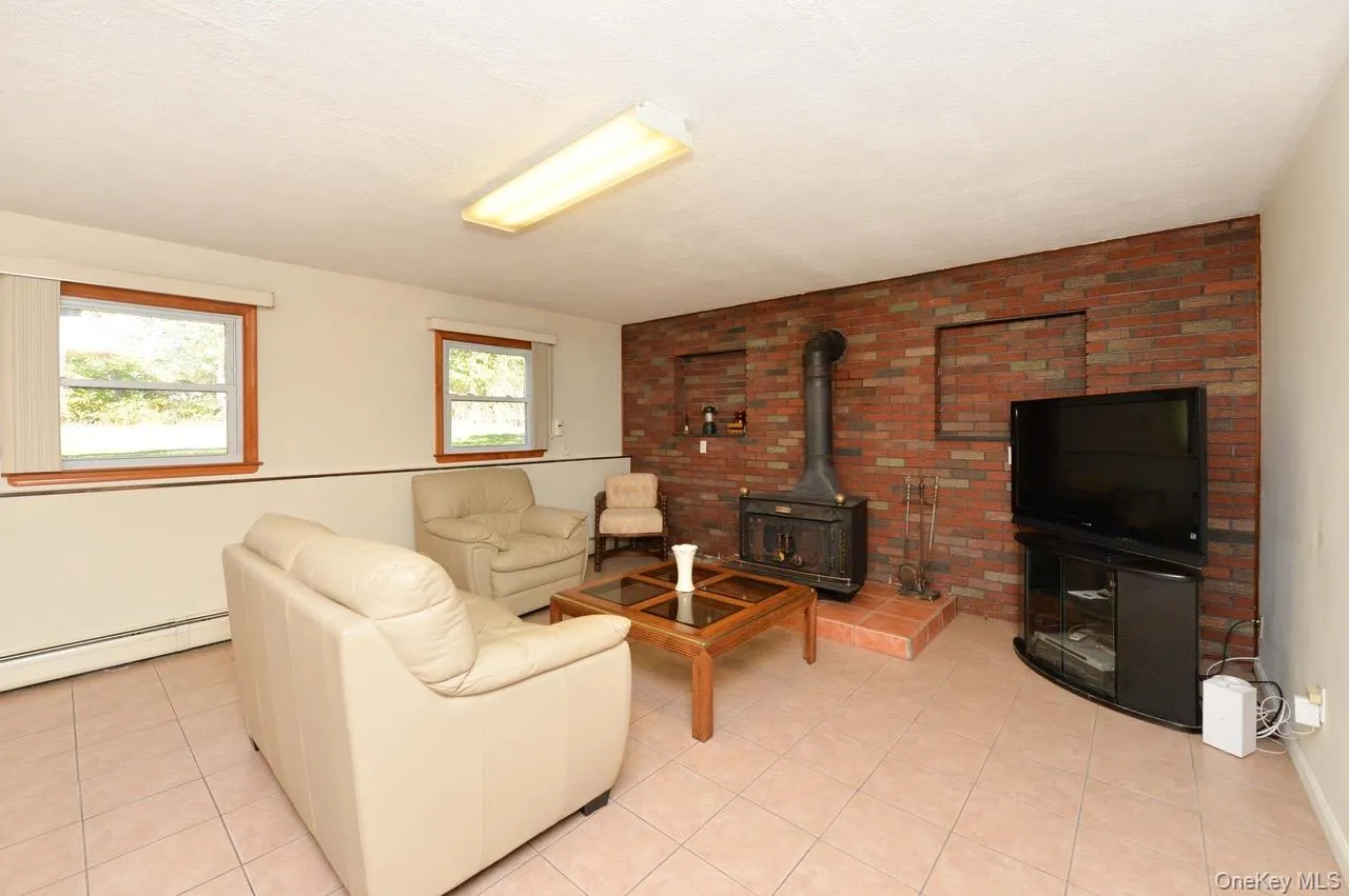 13 Park Terrace, Clarkstown, NY, 4 Bedrooms Bedrooms, 8 Rooms Rooms,2 BathroomsBathrooms,Residential Lease,Idx,Park,0,926912 13 Park Terrace, Clarkstown, NY, 4 Bedrooms Bedrooms, 8 Rooms Rooms,2 BathroomsBathrooms,Residential Lease,Idx,Park,0,926912