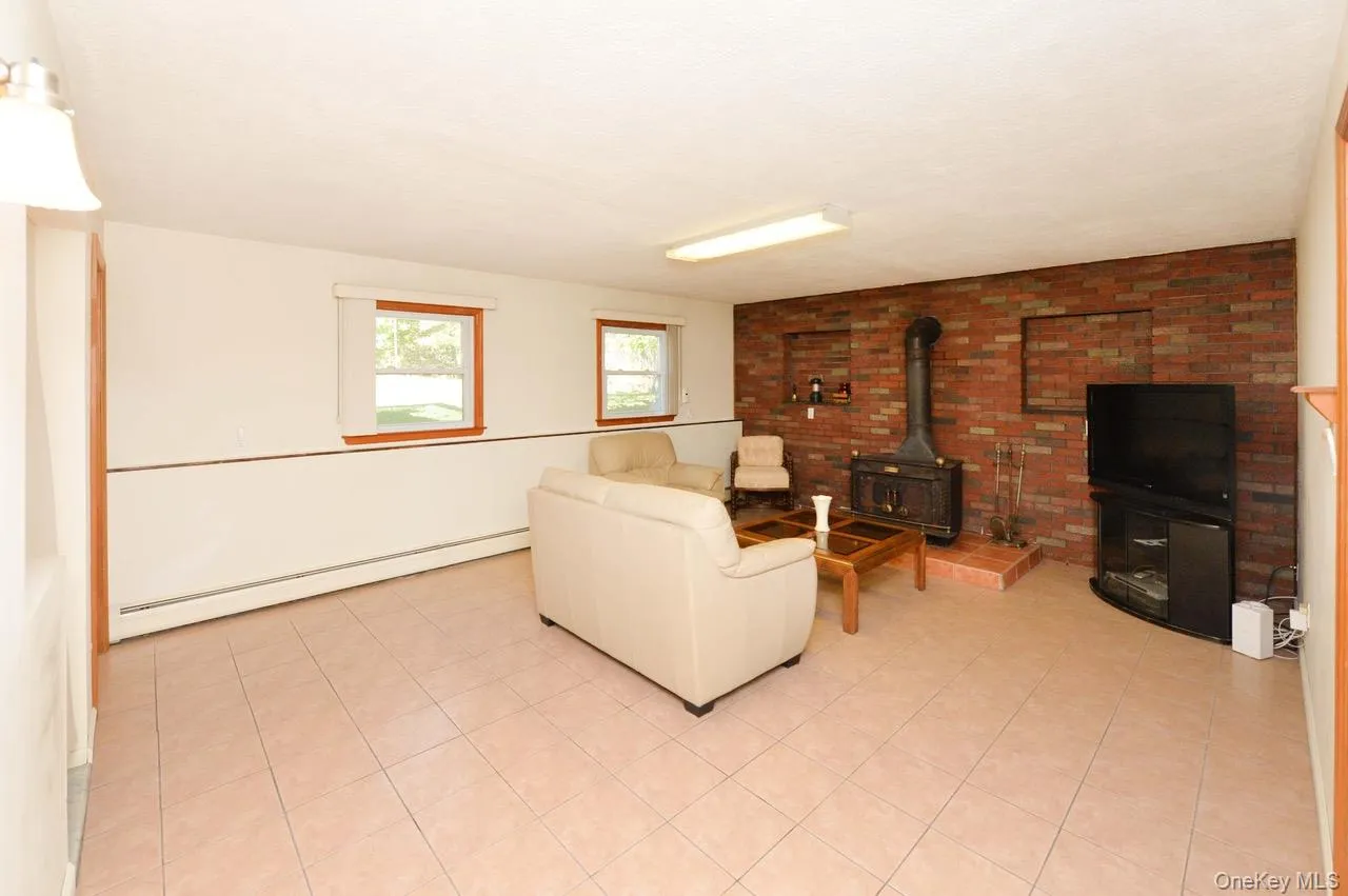 13 Park Terrace, Clarkstown, NY, 4 Bedrooms Bedrooms, 8 Rooms Rooms,2 BathroomsBathrooms,Residential Lease,Idx,Park,0,926912 13 Park Terrace, Clarkstown, NY, 4 Bedrooms Bedrooms, 8 Rooms Rooms,2 BathroomsBathrooms,Residential Lease,Idx,Park,0,926912