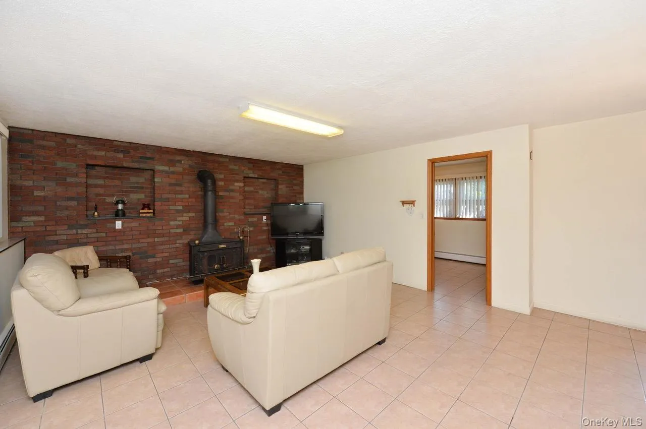 13 Park Terrace, Clarkstown, NY, 4 Bedrooms Bedrooms, 8 Rooms Rooms,2 BathroomsBathrooms,Residential Lease,Idx,Park,0,926912 13 Park Terrace, Clarkstown, NY, 4 Bedrooms Bedrooms, 8 Rooms Rooms,2 BathroomsBathrooms,Residential Lease,Idx,Park,0,926912