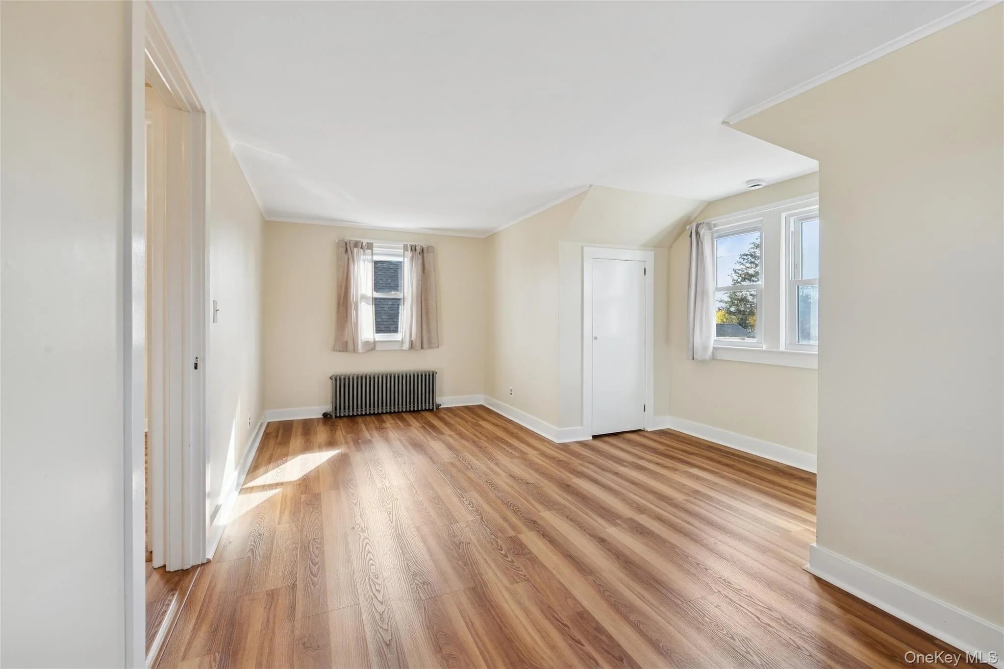 374-376 Marcy Avenue, Riverhead, NY, 1 Bedroom Bedrooms, 3 Rooms Rooms,1 BathroomBathrooms,Residential Lease,Idx,Marcy,0,927032 374-376 Marcy Avenue, Riverhead, NY, 1 Bedroom Bedrooms, 3 Rooms Rooms,1 BathroomBathrooms,Residential Lease,Idx,Marcy,0,927032