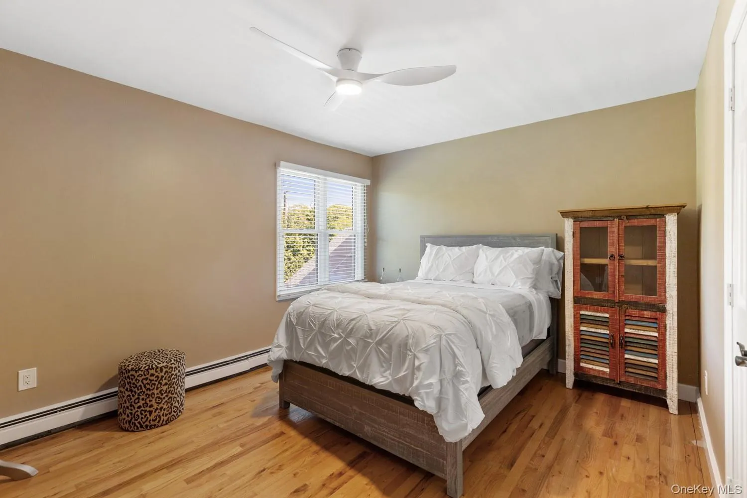 137 South Road, Southampton, NY, 5 Bedrooms Bedrooms, 10 Rooms Rooms,3 BathroomsBathrooms,Residential,For Rent,South,0,927095 137 South Road, Southampton, NY, 5 Bedrooms Bedrooms, 10 Rooms Rooms,3 BathroomsBathrooms,Residential,For Rent,South,0,927095