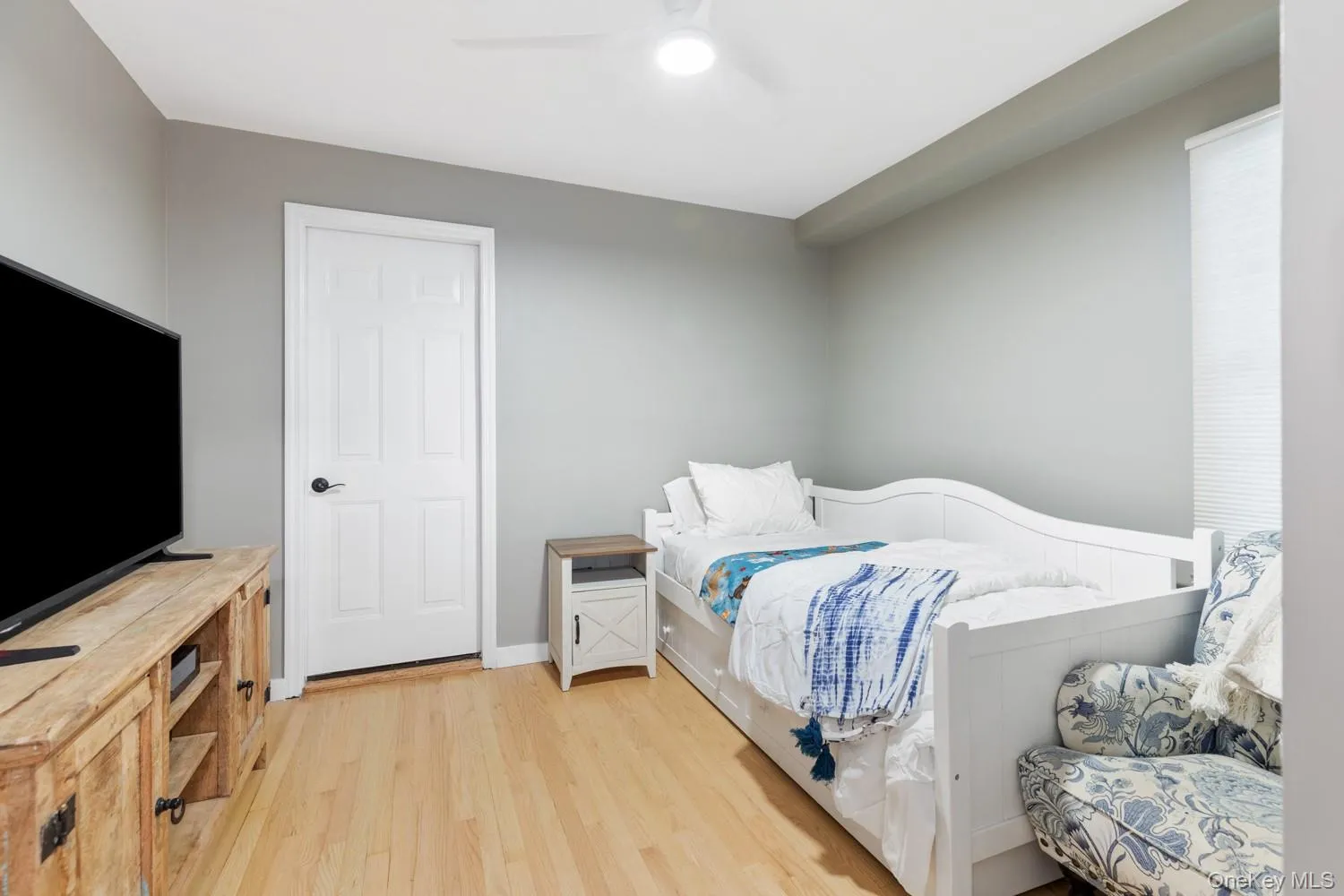 137 South Road, Southampton, NY, 5 Bedrooms Bedrooms, 10 Rooms Rooms,3 BathroomsBathrooms,Residential,For Rent,South,0,927095 137 South Road, Southampton, NY, 5 Bedrooms Bedrooms, 10 Rooms Rooms,3 BathroomsBathrooms,Residential,For Rent,South,0,927095