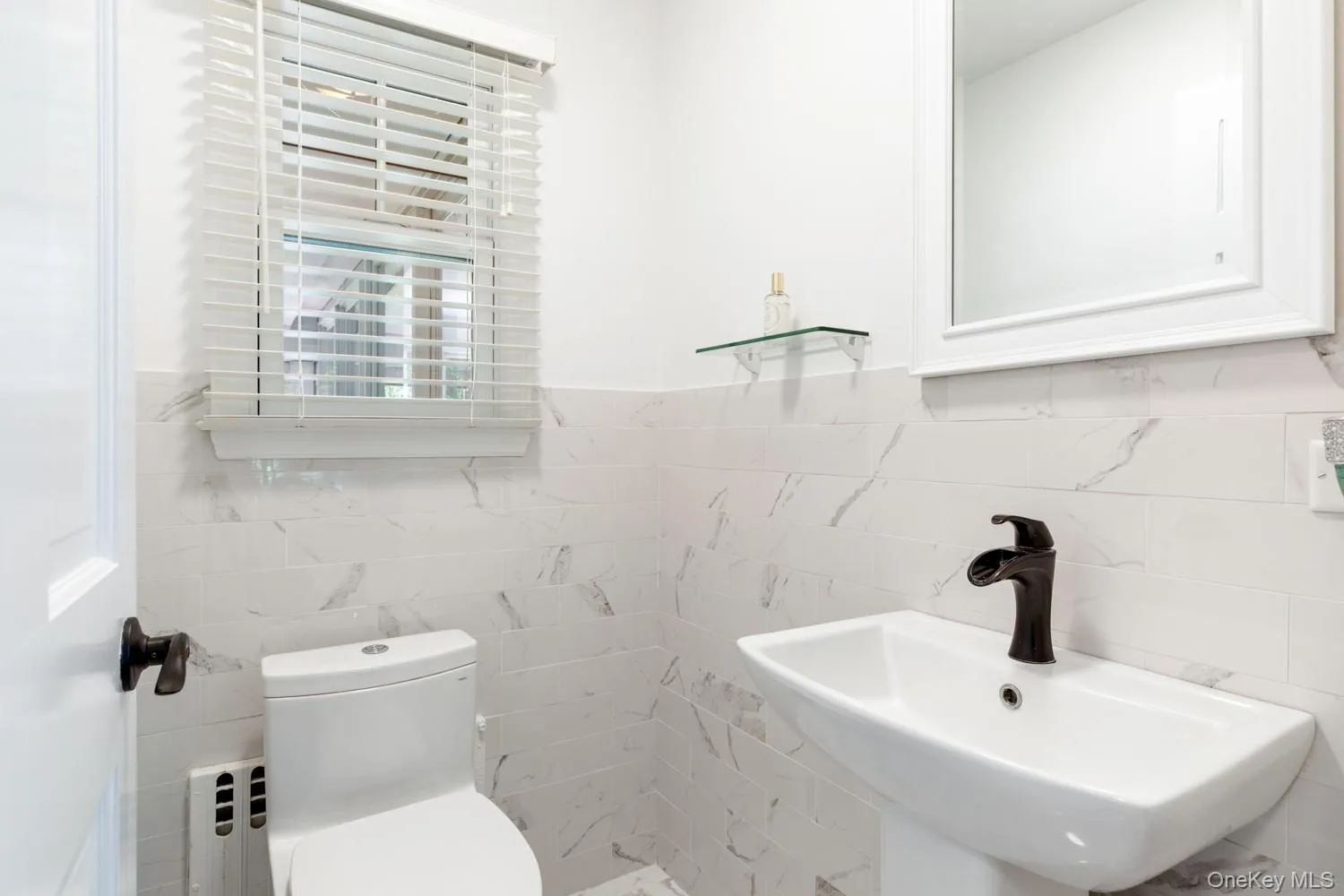 137 South Road, Southampton, NY, 5 Bedrooms Bedrooms, 10 Rooms Rooms,3 BathroomsBathrooms,Residential,For Rent,South,0,927095 137 South Road, Southampton, NY, 5 Bedrooms Bedrooms, 10 Rooms Rooms,3 BathroomsBathrooms,Residential,For Rent,South,0,927095