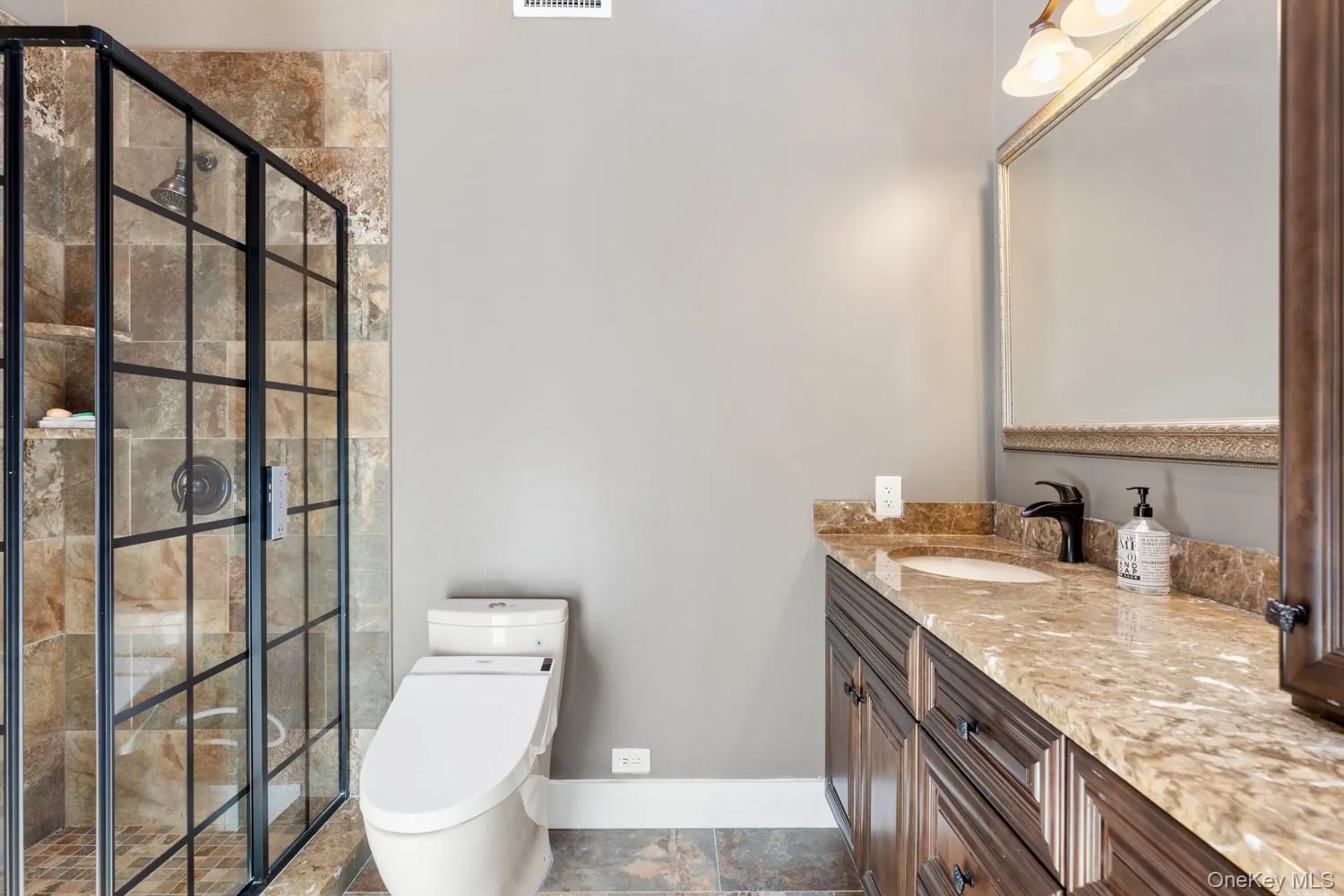 137 South Road, Southampton, NY, 5 Bedrooms Bedrooms, 10 Rooms Rooms,3 BathroomsBathrooms,Residential,For Rent,South,0,927095 137 South Road, Southampton, NY, 5 Bedrooms Bedrooms, 10 Rooms Rooms,3 BathroomsBathrooms,Residential,For Rent,South,0,927095