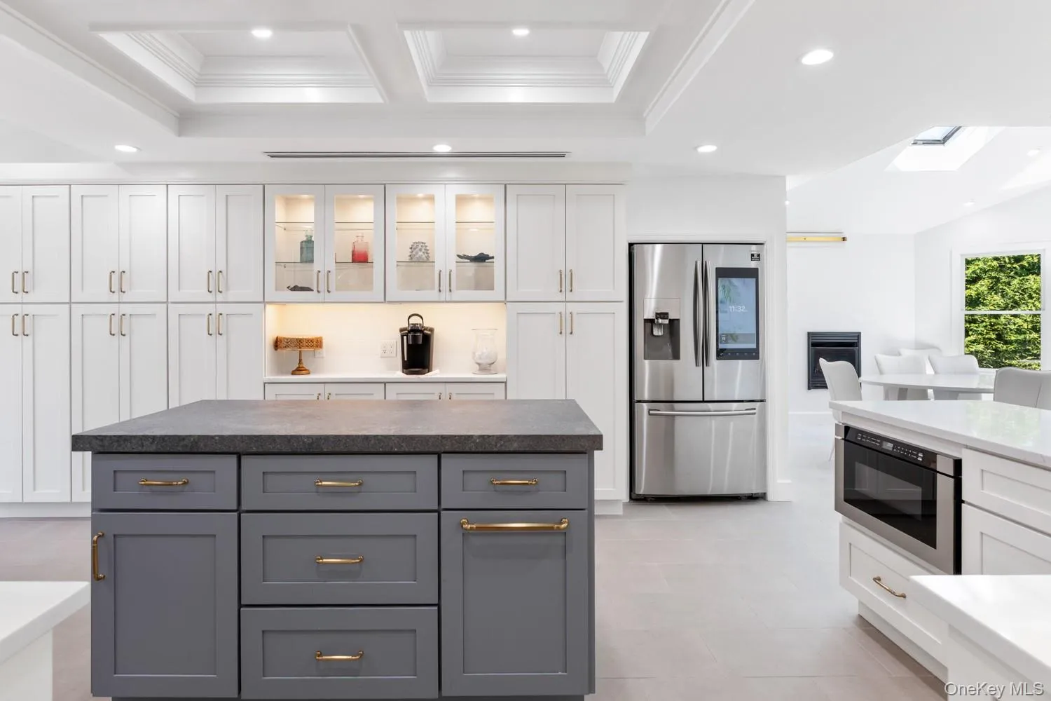 137 South Road, Southampton, NY, 5 Bedrooms Bedrooms, 10 Rooms Rooms,3 BathroomsBathrooms,Residential,For Rent,South,0,927095 137 South Road, Southampton, NY, 5 Bedrooms Bedrooms, 10 Rooms Rooms,3 BathroomsBathrooms,Residential,For Rent,South,0,927095