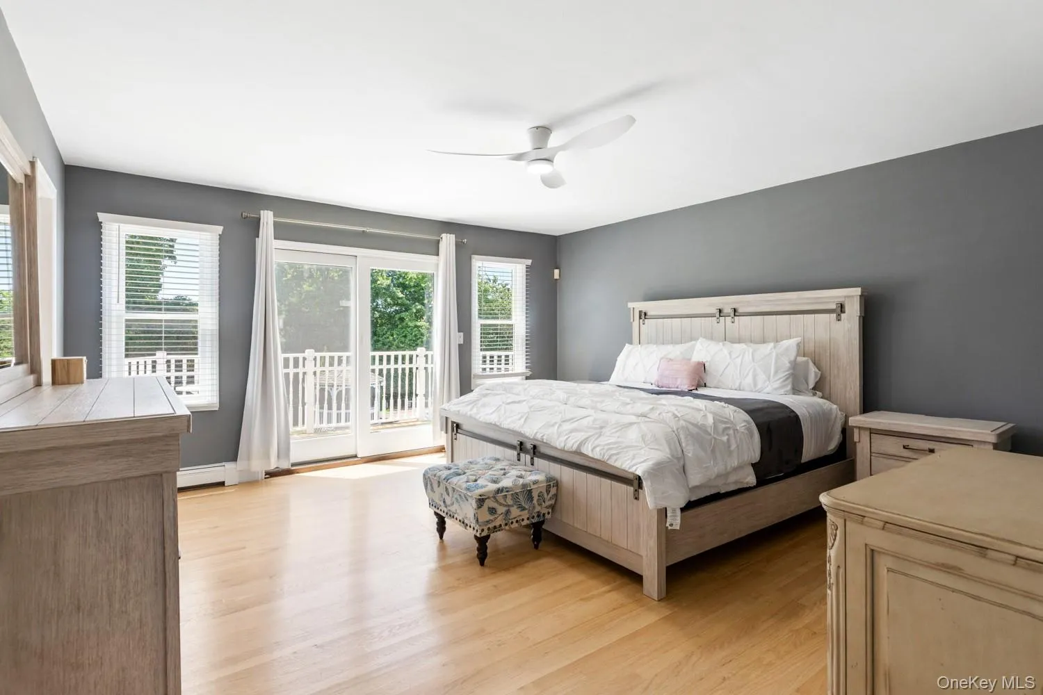 137 South Road, Southampton, NY, 5 Bedrooms Bedrooms, 10 Rooms Rooms,3 BathroomsBathrooms,Residential,For Rent,South,0,927095 137 South Road, Southampton, NY, 5 Bedrooms Bedrooms, 10 Rooms Rooms,3 BathroomsBathrooms,Residential,For Rent,South,0,927095