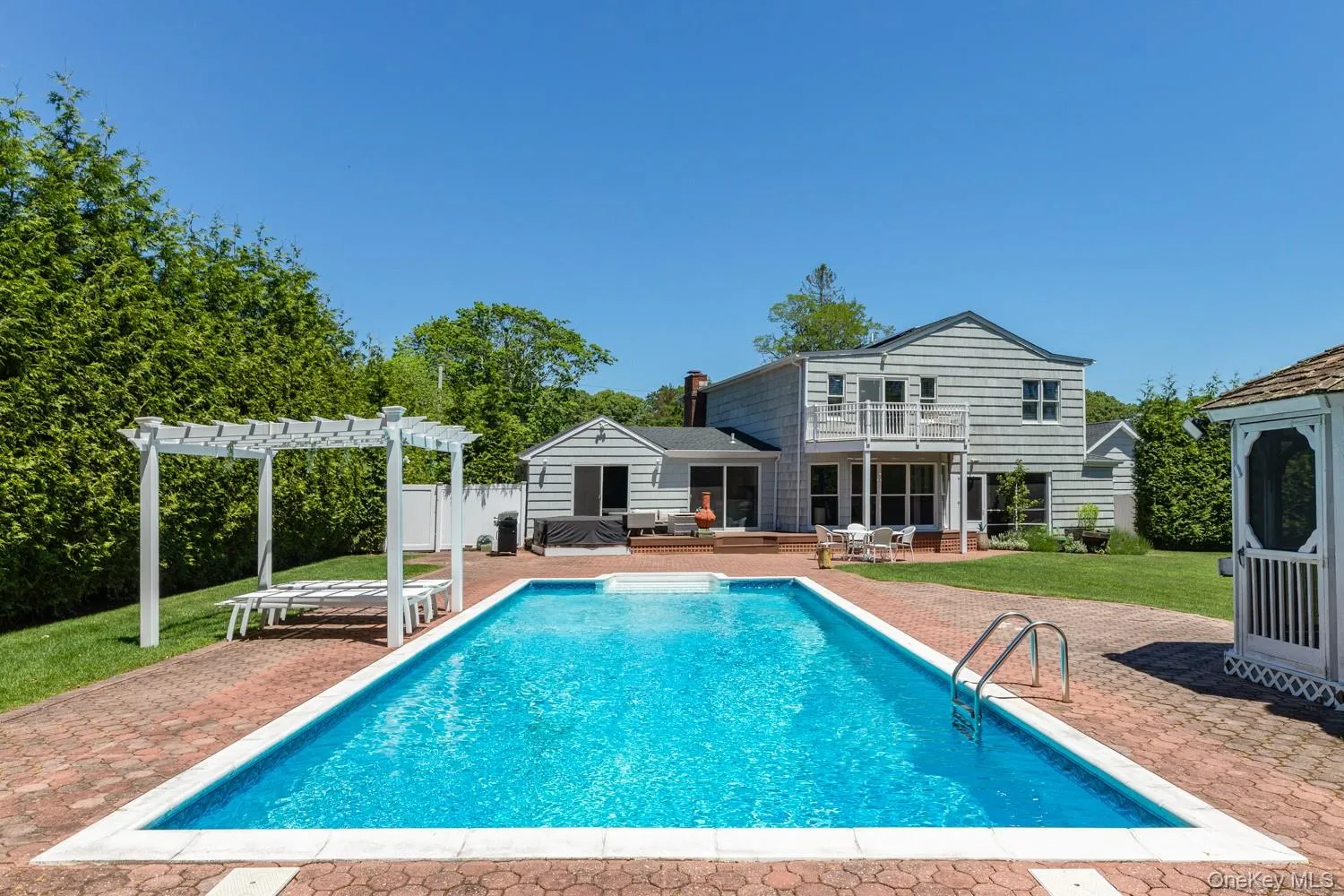 137 South Road, Southampton, NY, 5 Bedrooms Bedrooms, 10 Rooms Rooms,3 BathroomsBathrooms,Residential,For Rent,South,0,927095 137 South Road, Southampton, NY, 5 Bedrooms Bedrooms, 10 Rooms Rooms,3 BathroomsBathrooms,Residential,For Rent,South,0,927095