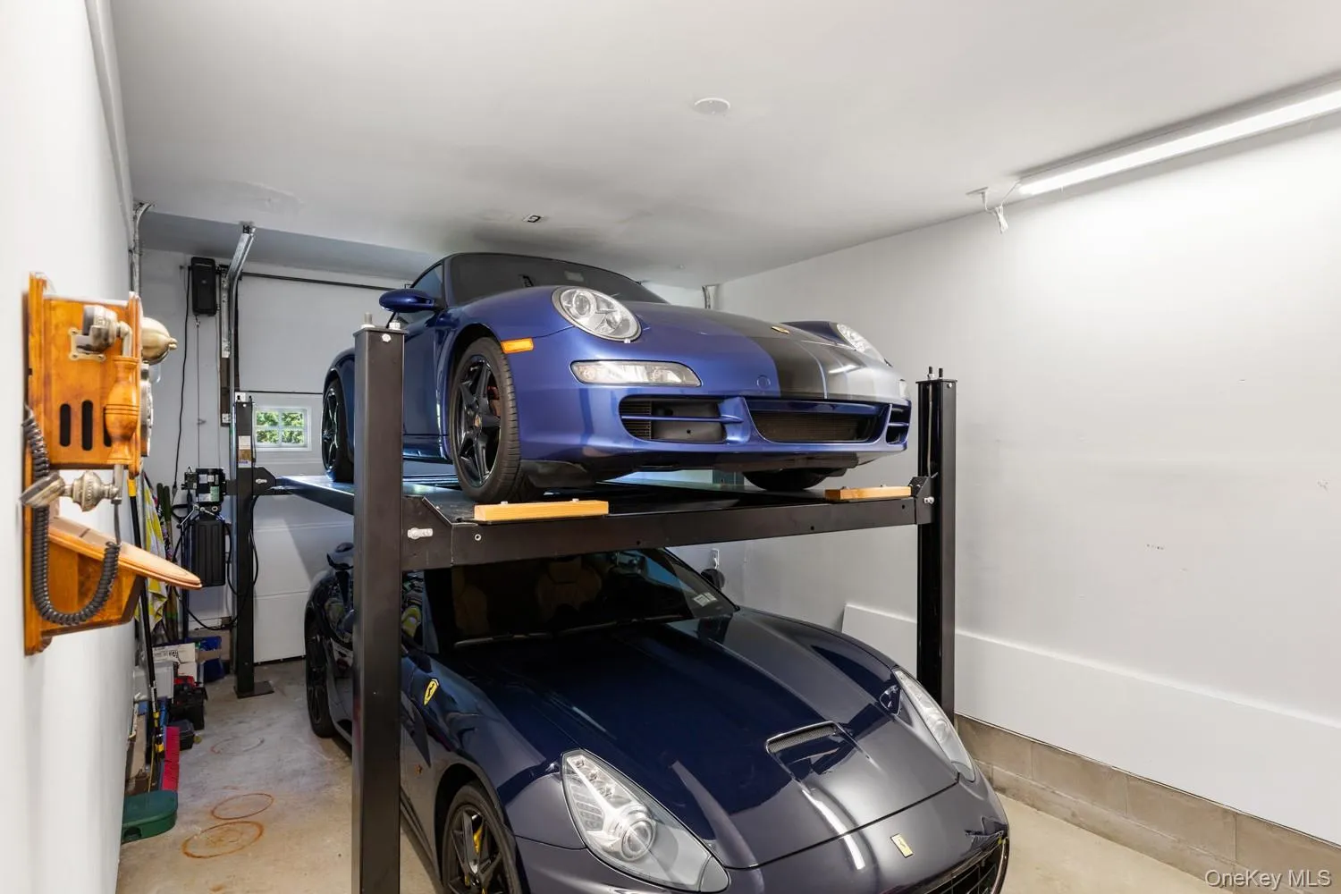 One car garage with rack One car garage with rack