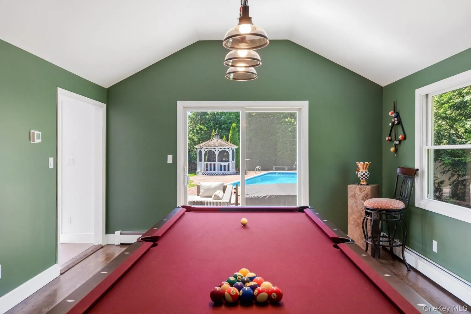 137 South Road, Southampton, NY, 5 Bedrooms Bedrooms, 10 Rooms Rooms,3 BathroomsBathrooms,Residential,For Rent,South,0,927095 137 South Road, Southampton, NY, 5 Bedrooms Bedrooms, 10 Rooms Rooms,3 BathroomsBathrooms,Residential,For Rent,South,0,927095