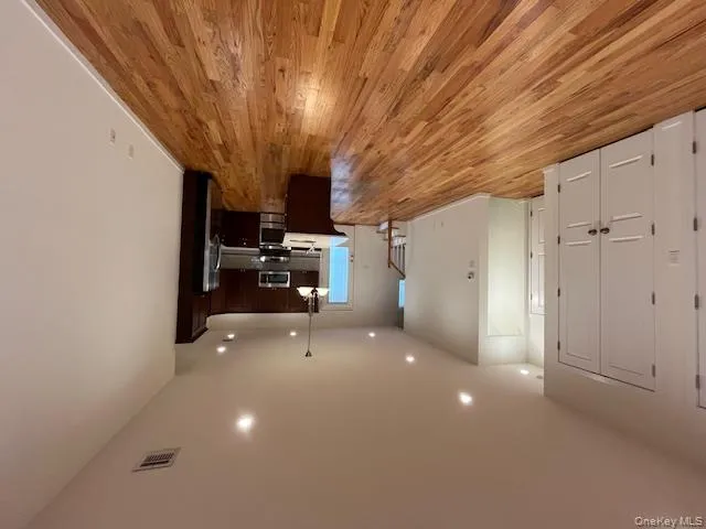 61 Sands Point Road, North Hempstead, NY, 3 Bedrooms Bedrooms, 6 Rooms Rooms,2 BathroomsBathrooms,Residential Lease,Idx,Sands Point,0,927214 61 Sands Point Road, North Hempstead, NY, 3 Bedrooms Bedrooms, 6 Rooms Rooms,2 BathroomsBathrooms,Residential Lease,Idx,Sands Point,0,927214